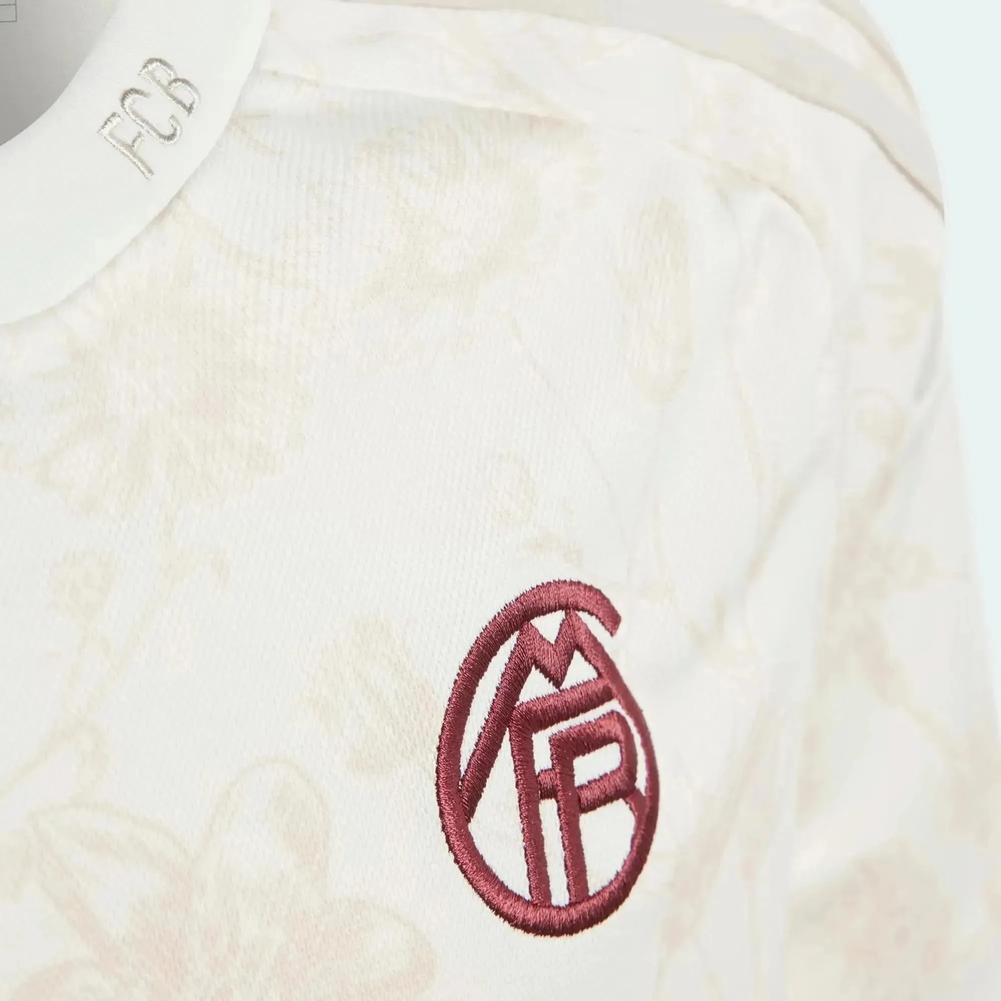 addias 2023-24 Bayern Munich Youth Stadium Third Jersey - Image 3