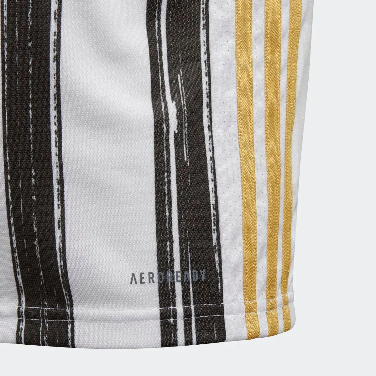 Adidas 2020-21 Juventus Home Baby Set - White-Black - Image 7
