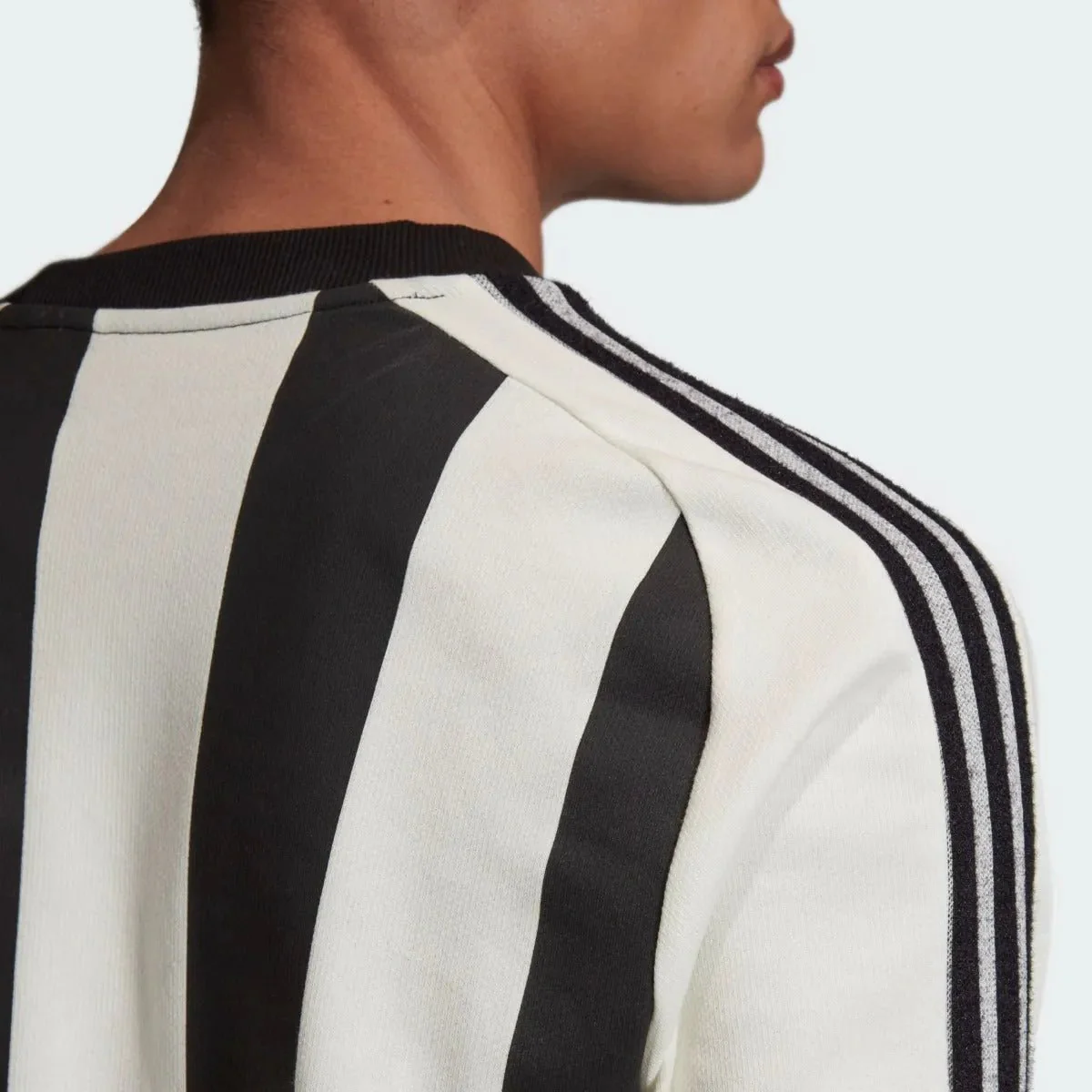 Adidas 2020-21 Juventus icons Long-Sleeve Tee - White-Black - Image 4