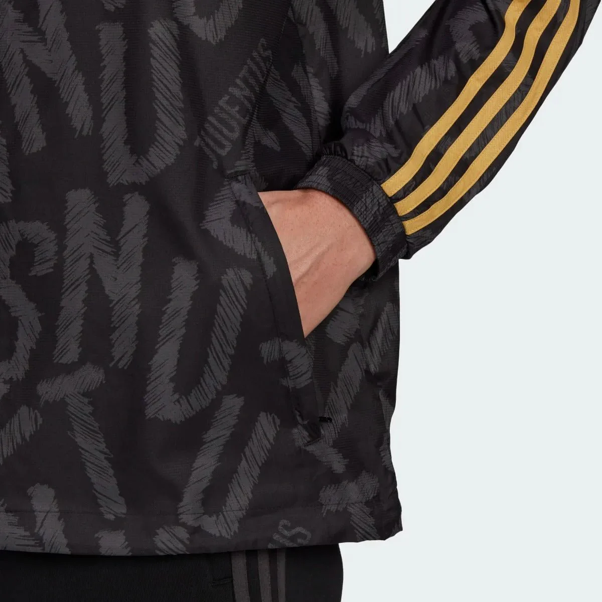 Adidas 2020-21 Juventus Windbreaker Jacket - Black-Gold - Image 5