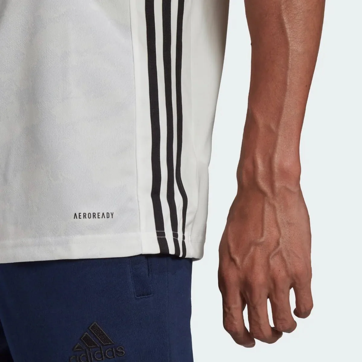 Adidas 2021-2022 Japan Away Jersey - White - Image 5