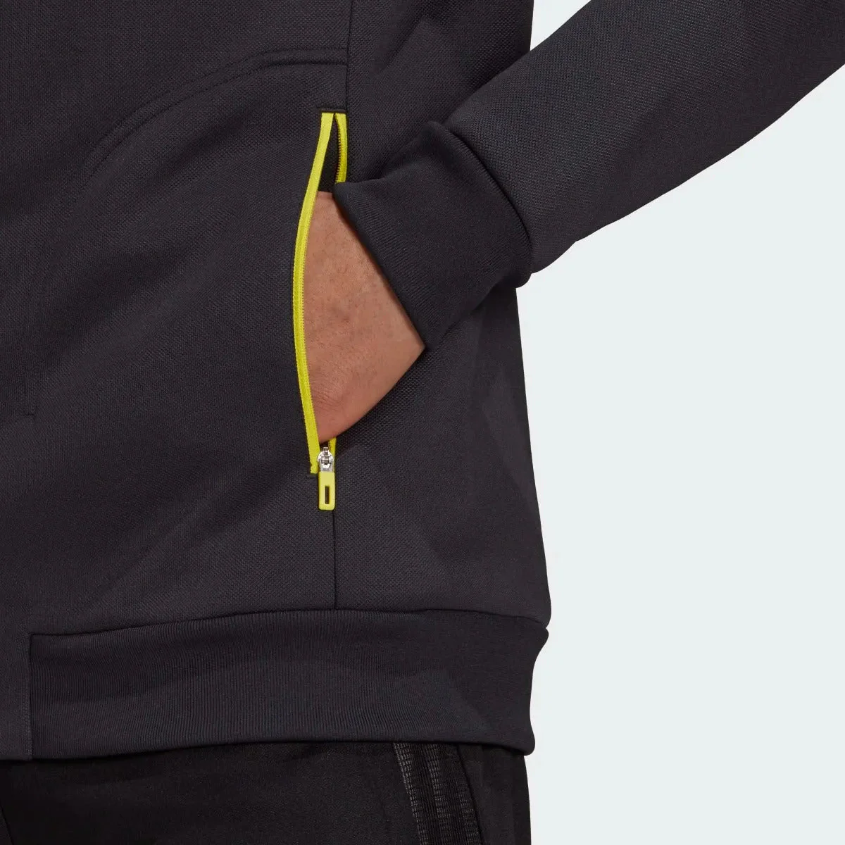 Adidas 2021-22 Juventus Anthem Jacket - Carbon-Yellow - Image 5