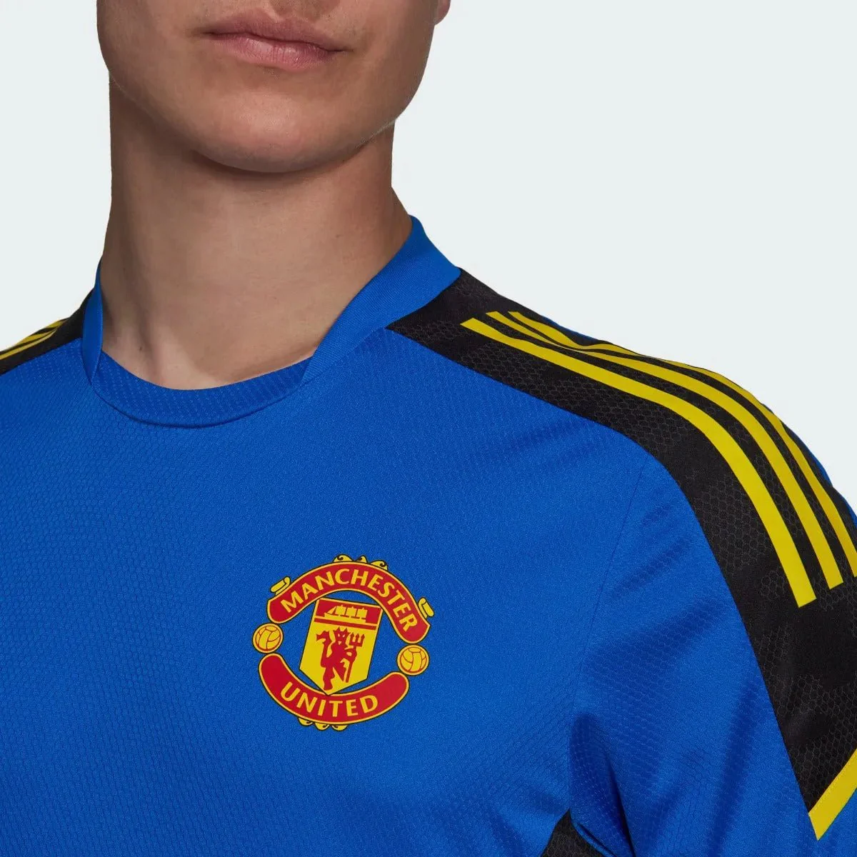 Adidas 2021-22 Manchester United Euro Training Jersey - Glow Blue - Image 4
