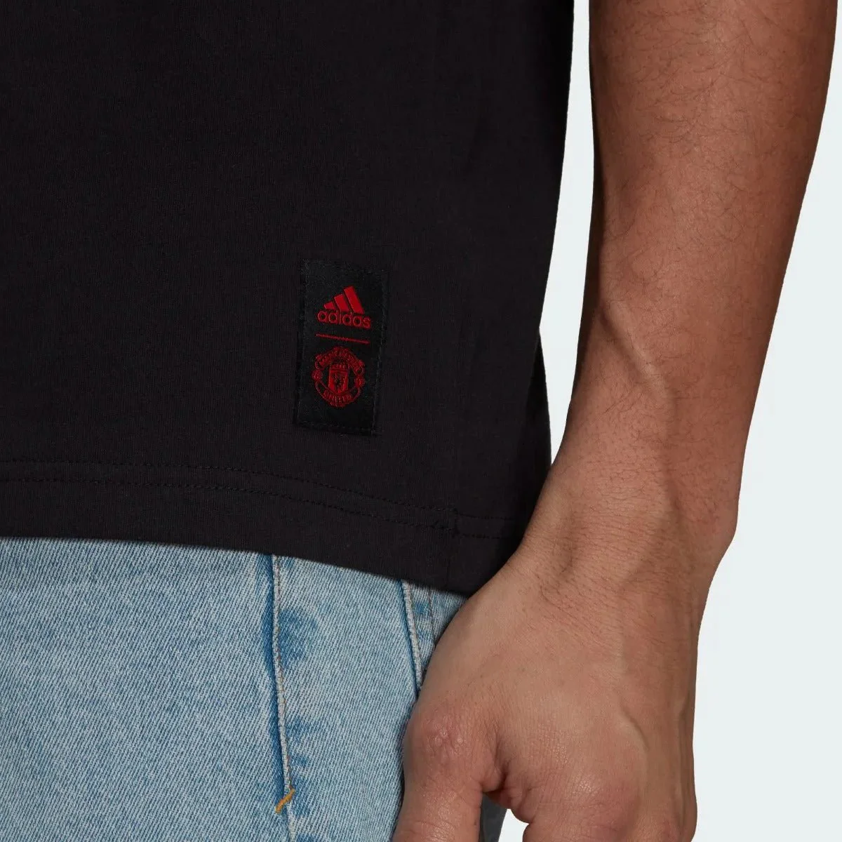Adidas 2021-22 Manchester United Tee - Black-Red - Image 5