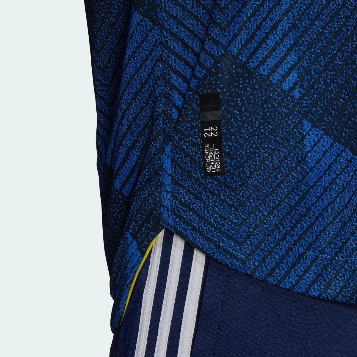 Adidas 2021-22 Manchester United Third Authentic Jersey - Glow Blue-Yellow - Image 4