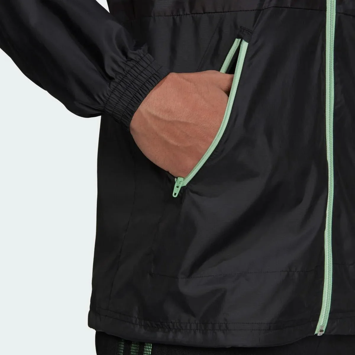Adidas 2021 Manchester United Windbreaker Jacket - Black - Image 6
