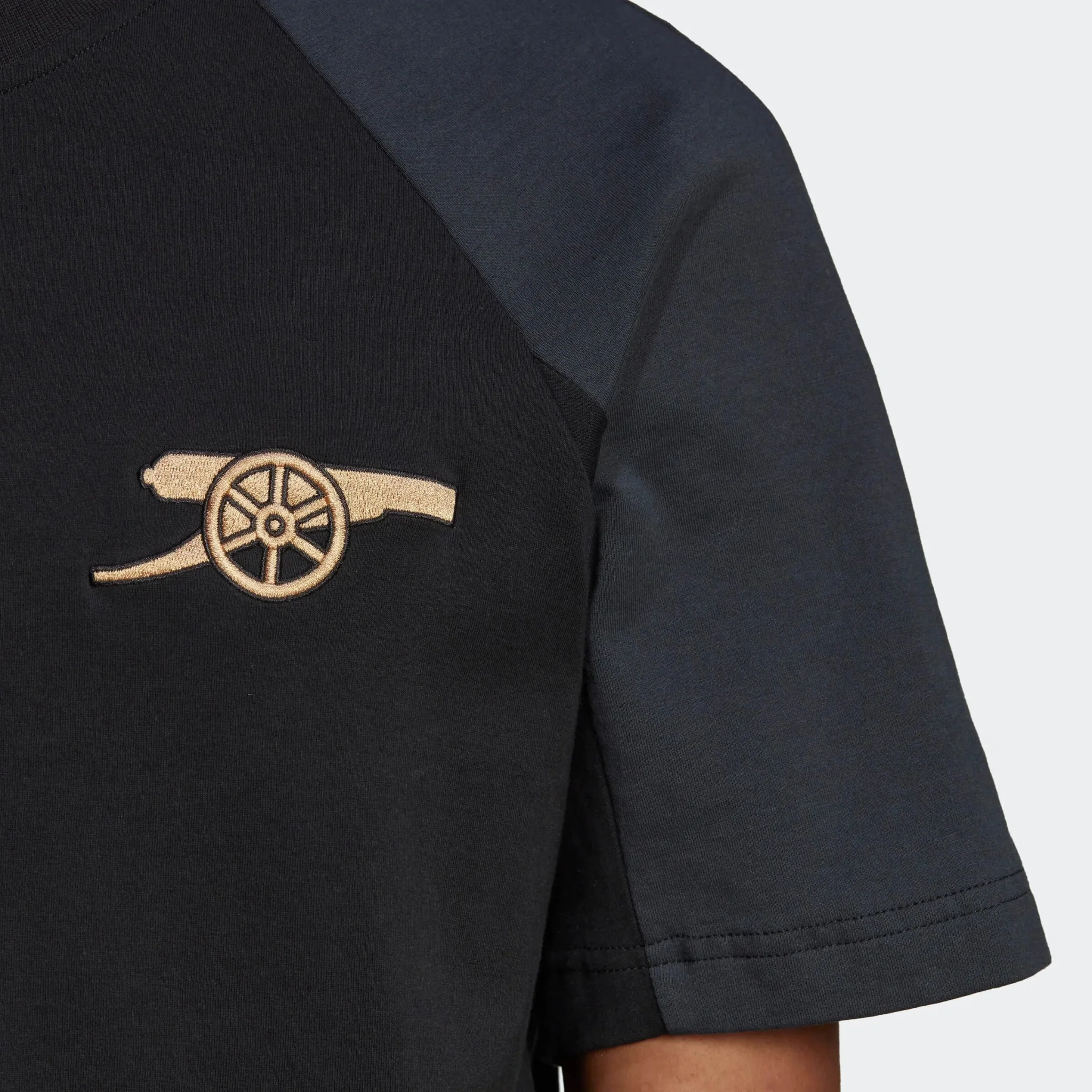 adidas 2022-23 Arsenal Travel Tee - Black - Image 5