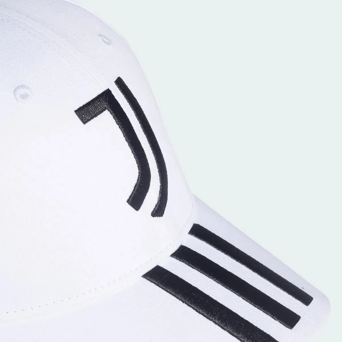 adidas 2022-23 Juventus Baseball Cap - White-Black - Image 3