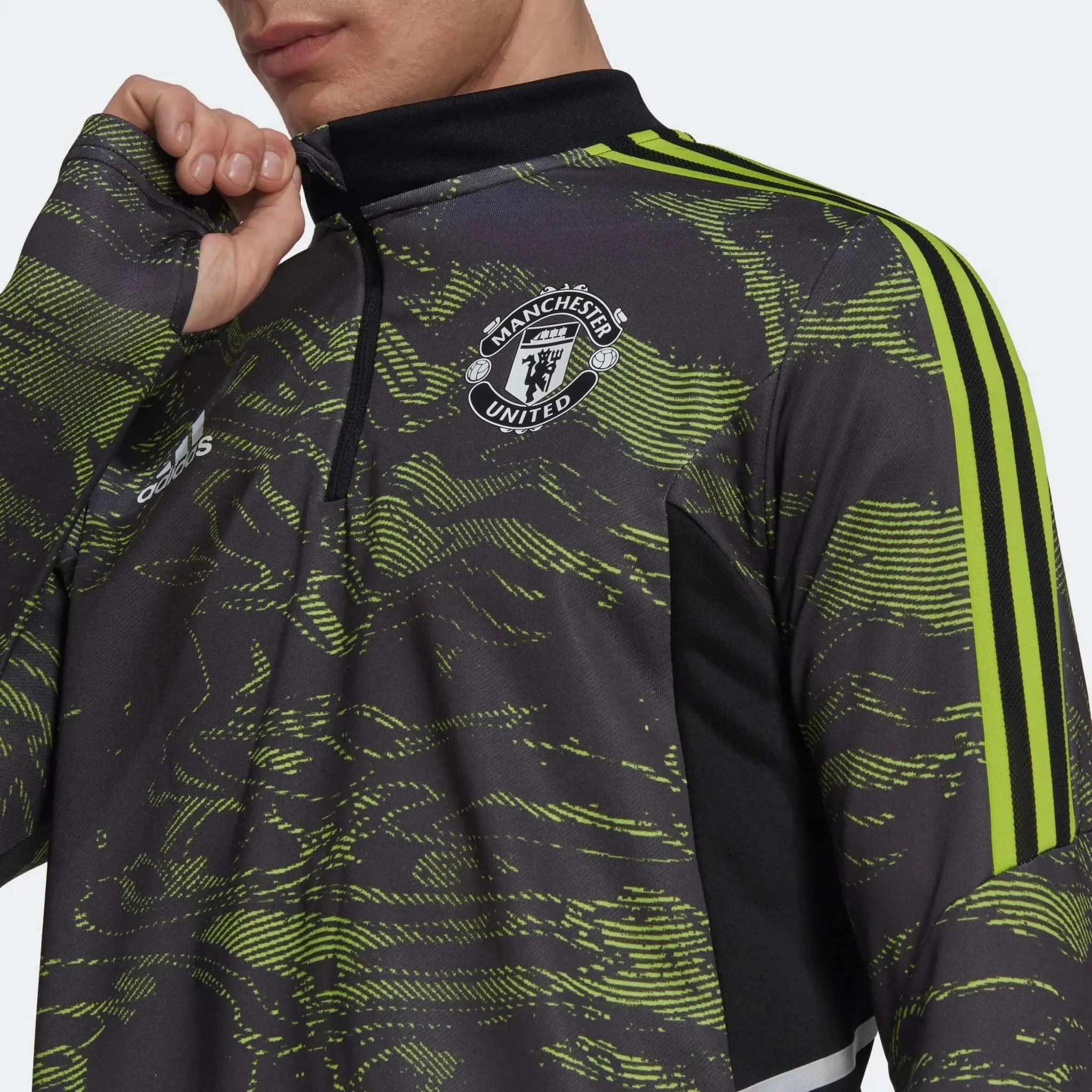 adidas 2022-23 Manchester United EU Training Top - Black-Slime - Image 4
