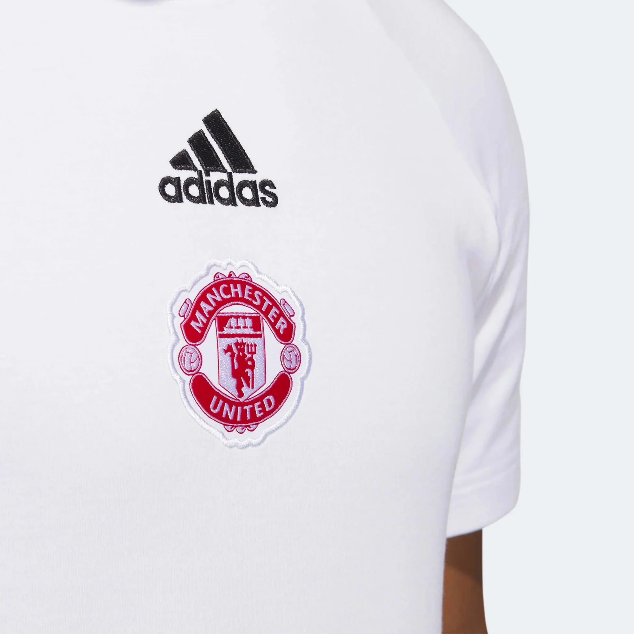 adidas 2022-23 Manchester United Travel Tee - White - Image 4