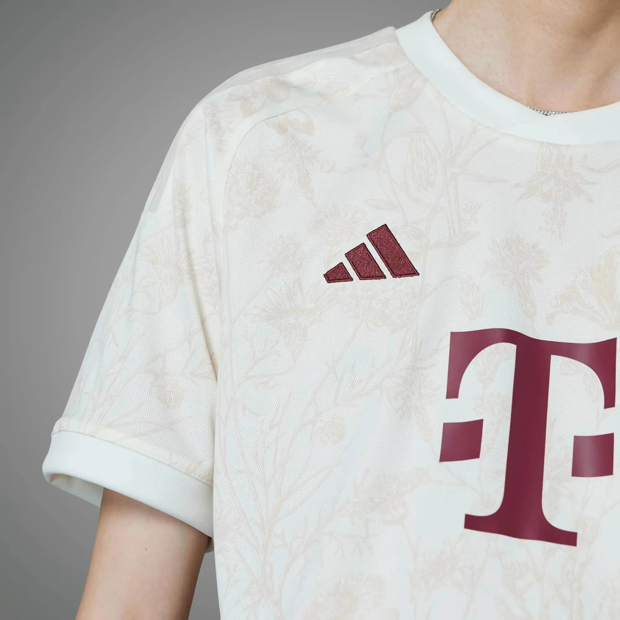 adidas 2023-24 Bayern Munich Men's Stadium Third Jersey - Image 14