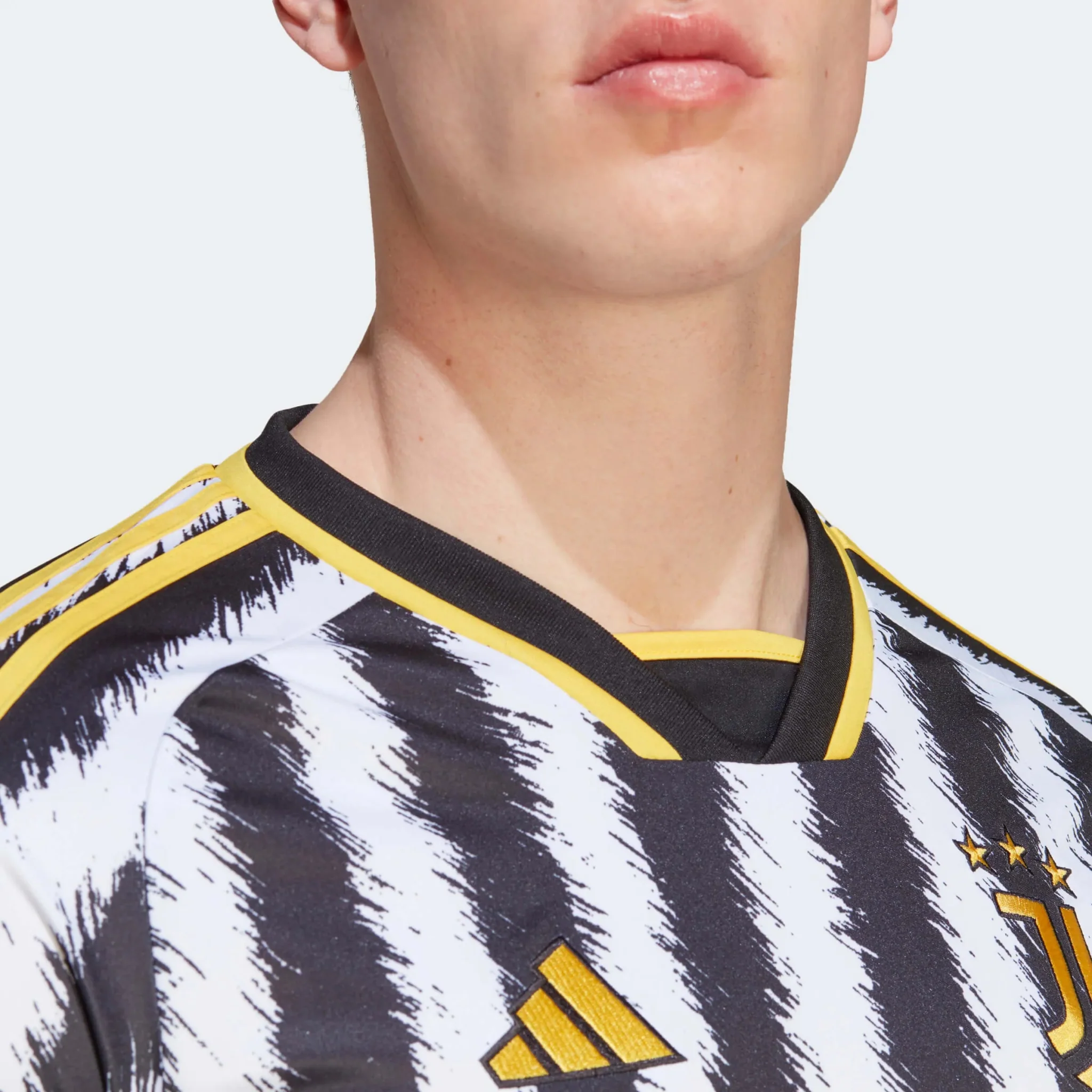 adidas 2023-24 Juventus Men's Stadium Home Jersey - Image 11