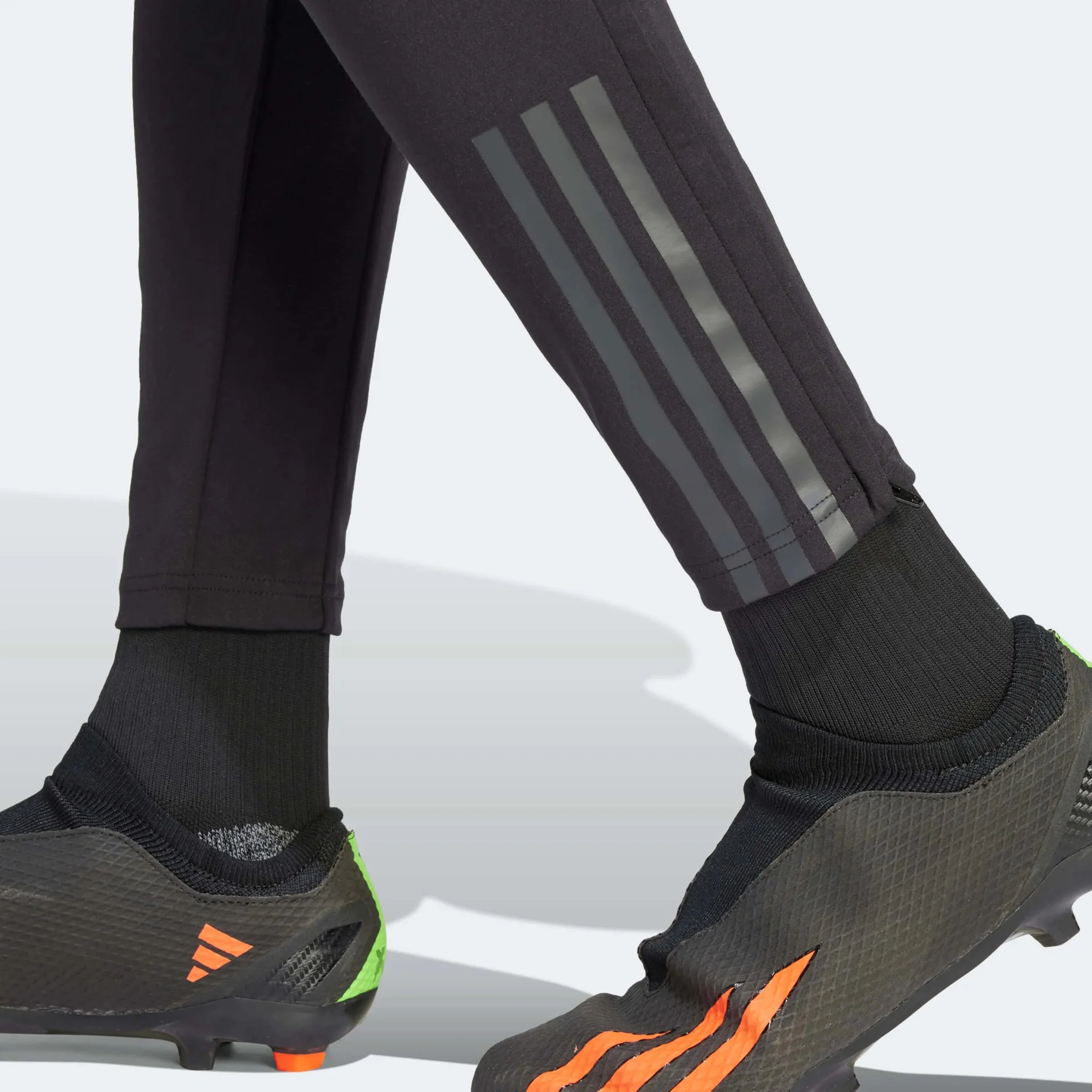 adidas 2023-24 Real Madrid Men's EU Training Pants - Image 5