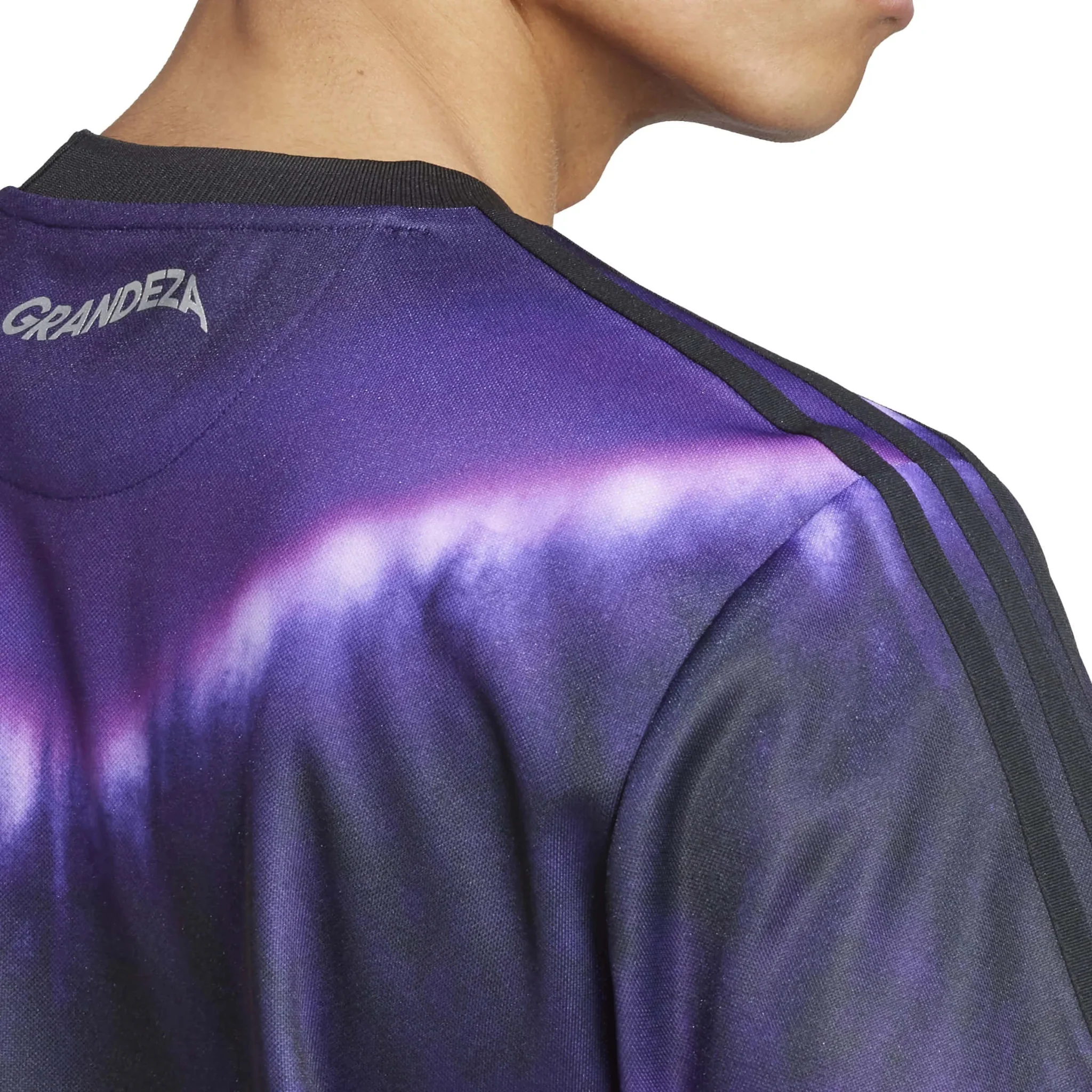 adidas 2024-25 Real Madrid Men's CNY Jersey - Image 7