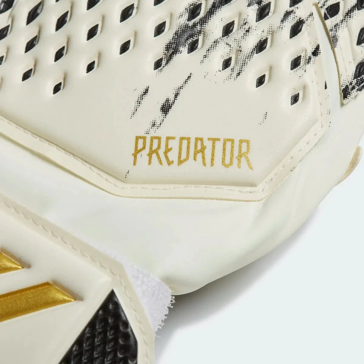 Adidas JR Predator 20 Match Fingersave GK Gloves - White-Black-Gold - Image 2