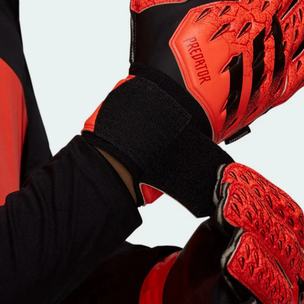 Adidas Predator Match Fingersave Goalkeeper Gloves - Solar Red-Black - Image 4