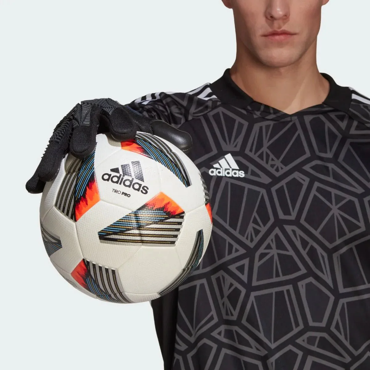 Adidas Predator Pro Goalkeeper Gloves (Negative Cut) - Black - Image 5