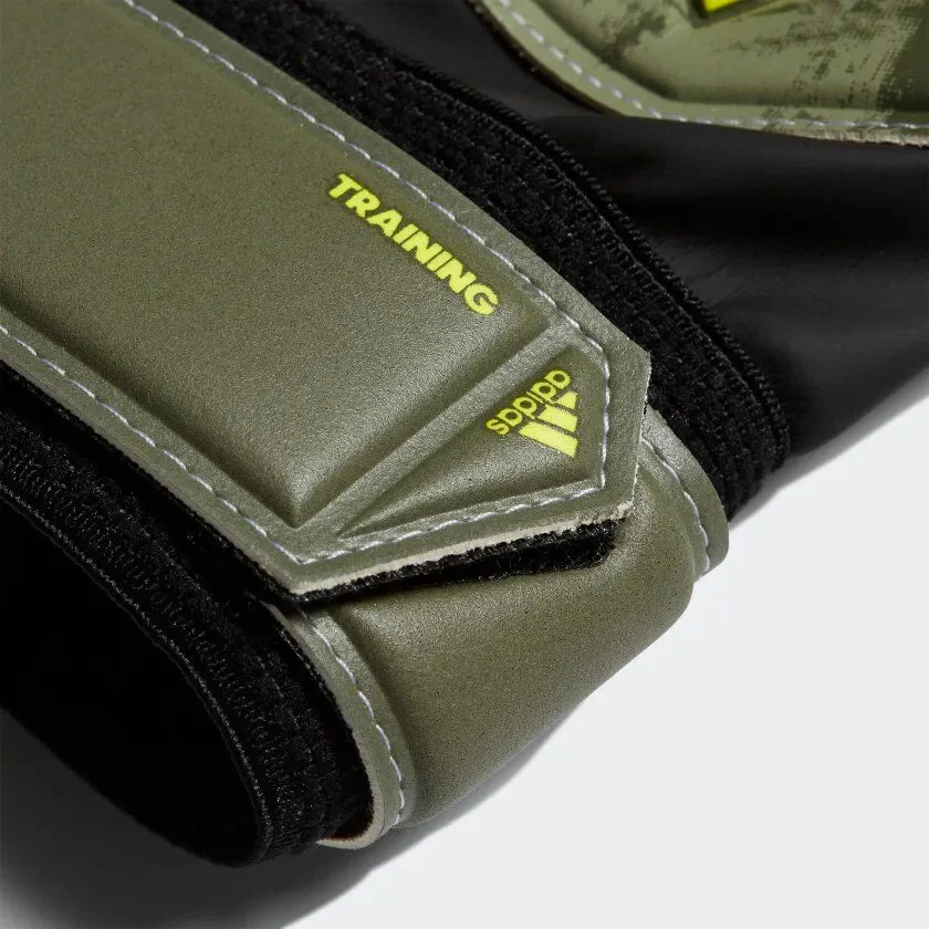 adidas Predator Training Goalkeeper Gloves - Camo-Yellow - Image 4