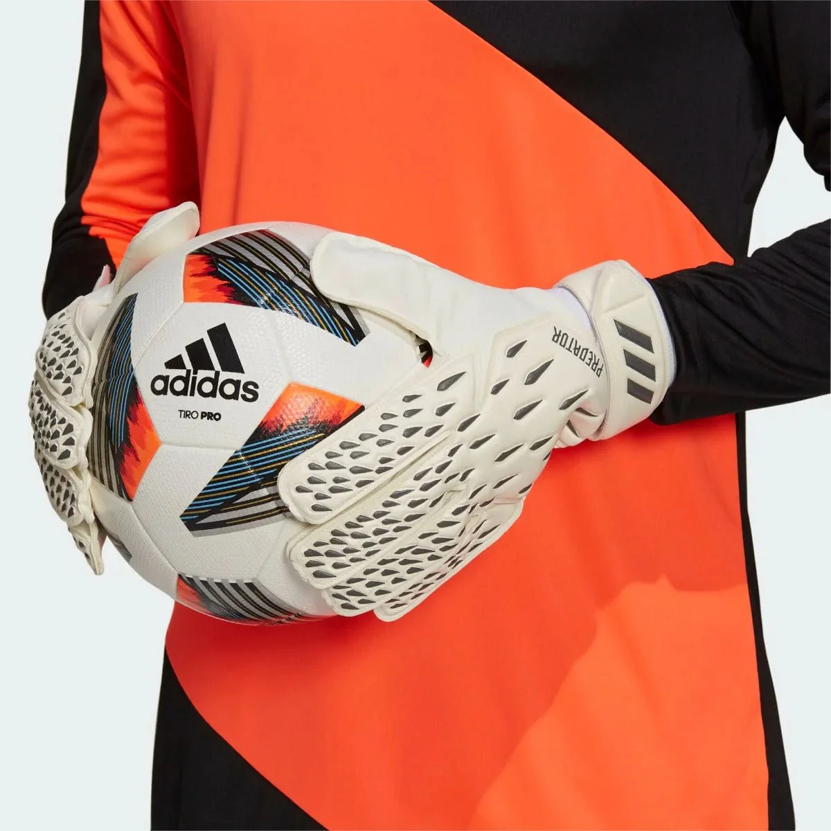 Adidas Predator Training Goalkeeper Gloves - White-Black - Image 3