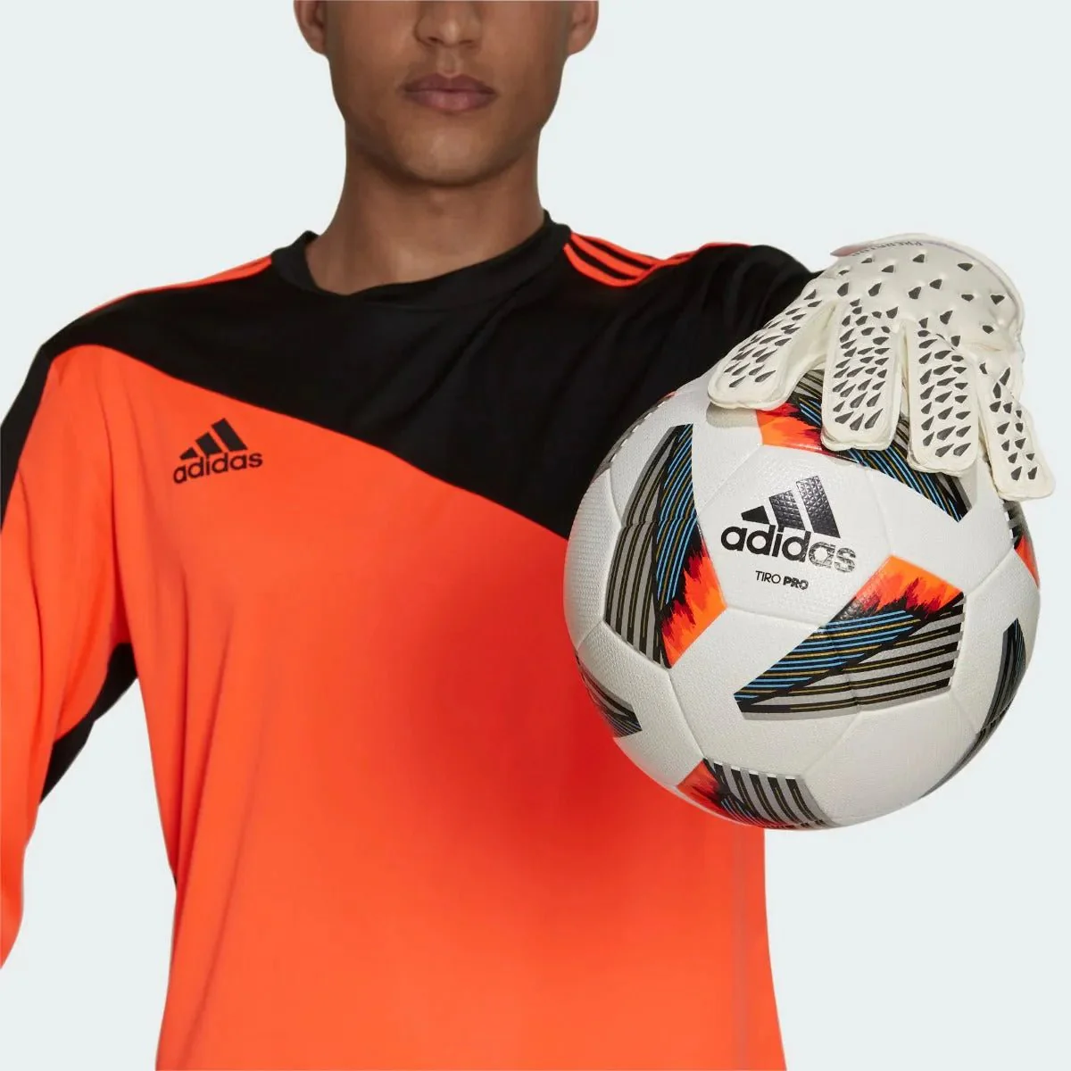 Adidas Predator Training Goalkeeper Gloves - White-Black - Image 4