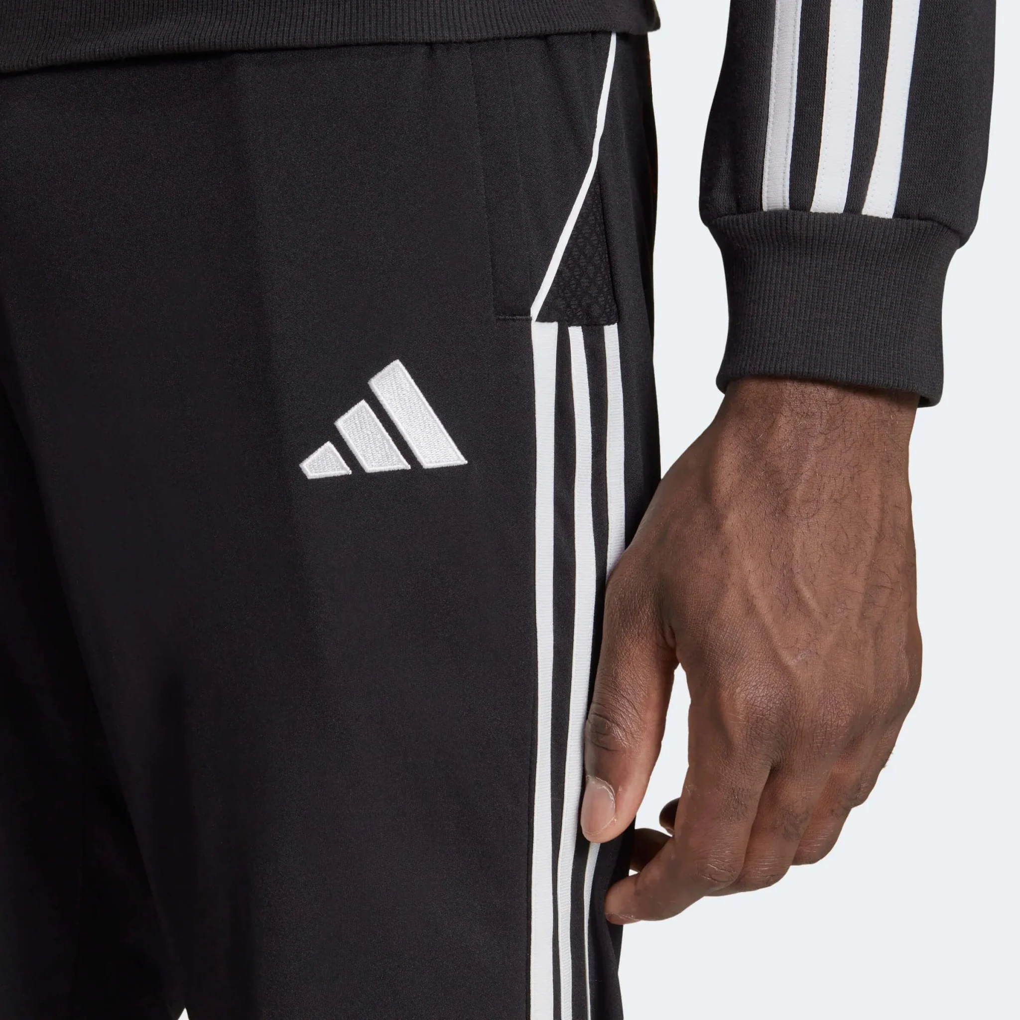 adidas Tiro 23 Men's League Three-Quarter Pants - Image 4