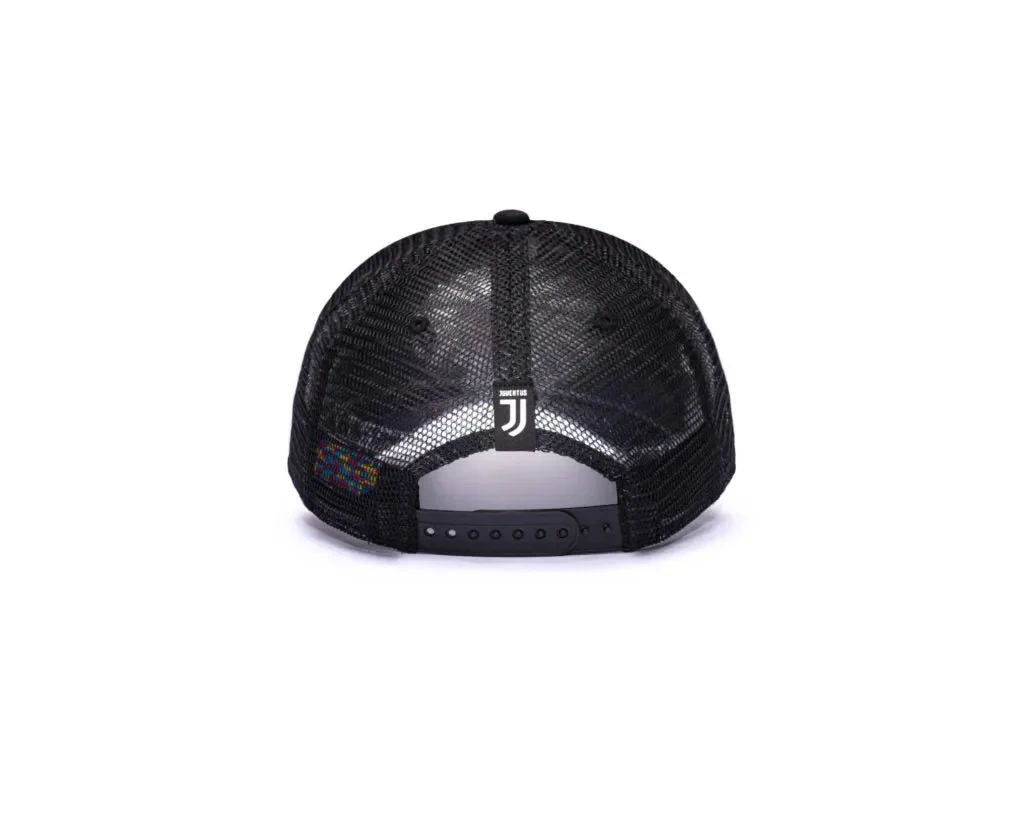 Fan Ink Collection Juventus Shield Trucker Hat - Black - Image 3