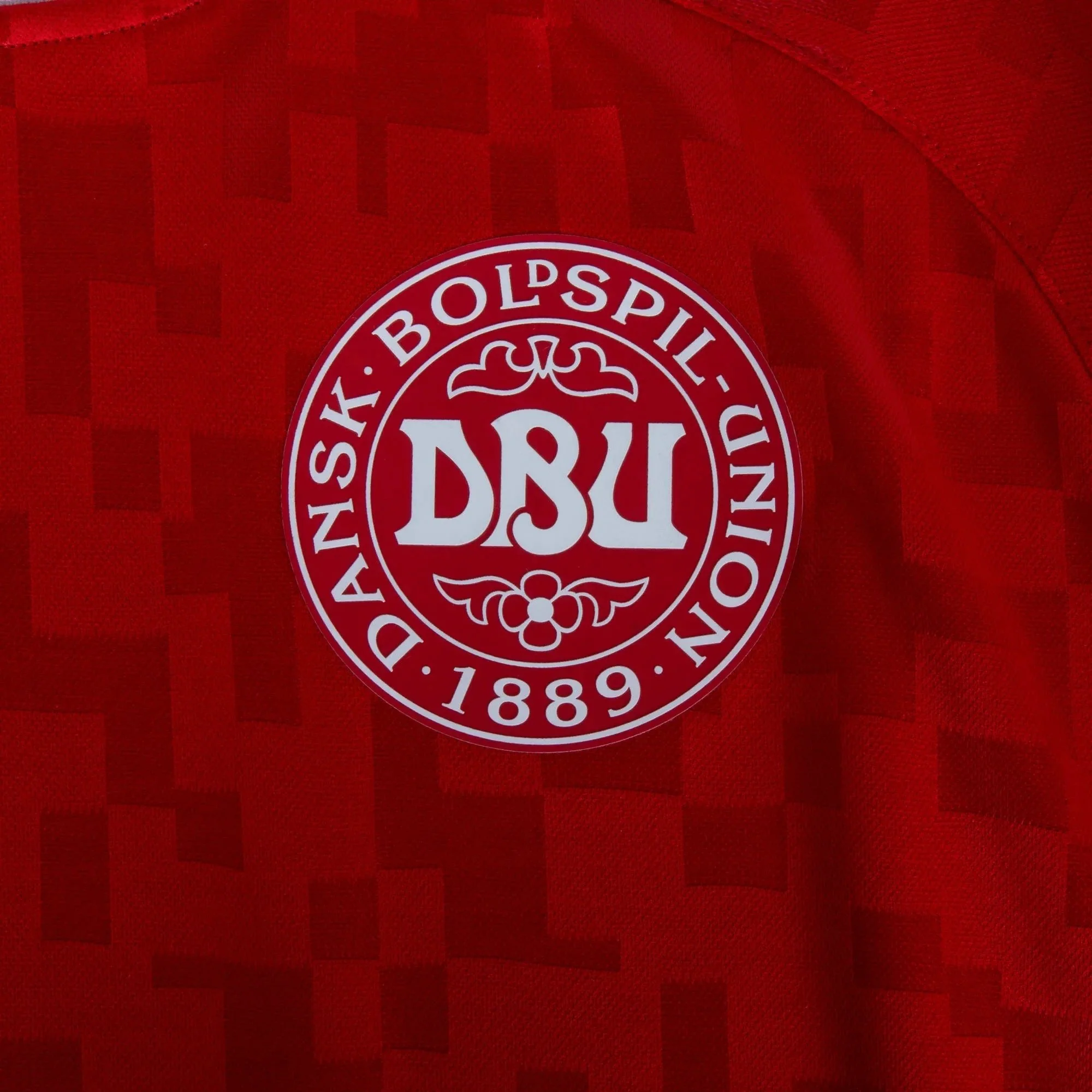 Hummel 2024-25 Denmark Men's Stadium Home Jersey - Image 5