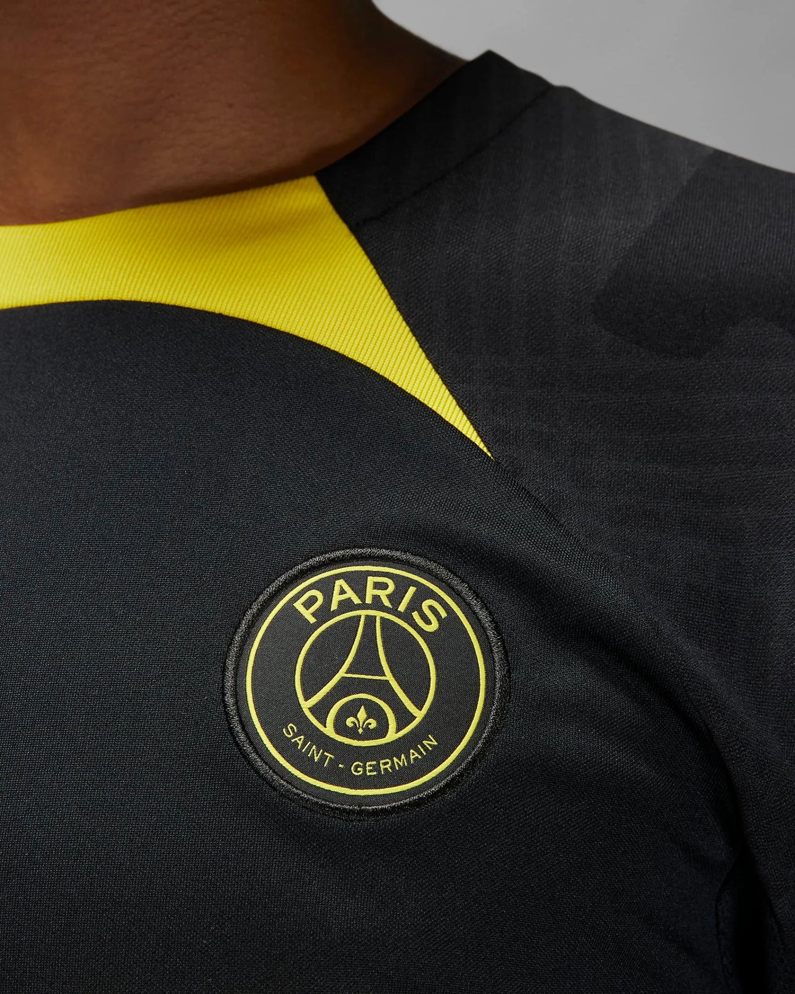 Jordan 2023-24 PSG Men's Strike Drit-Fit Knit Top - Image 5
