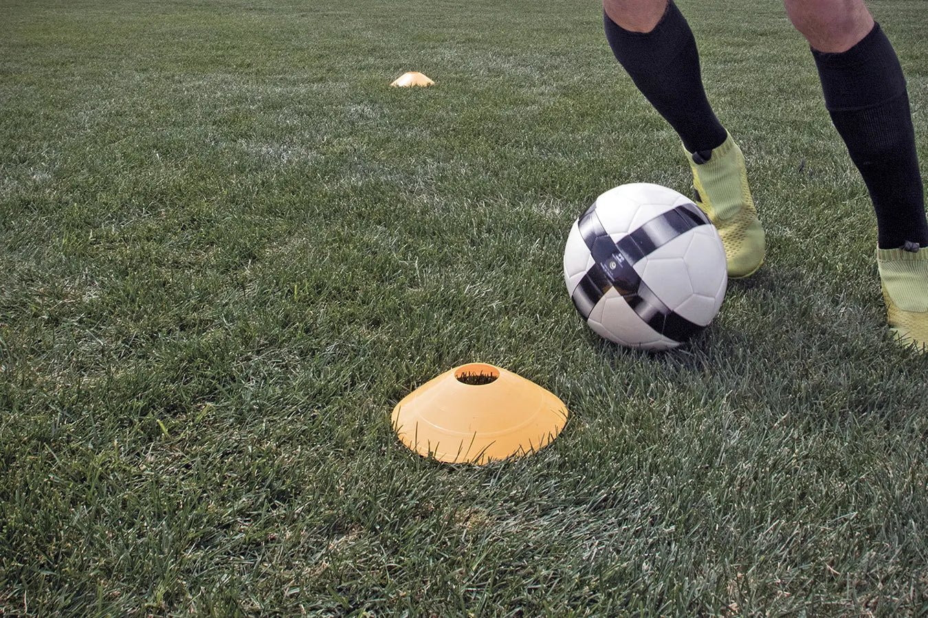 Kwik Goal Small Disc Cones - Pack of 25 - Image 8