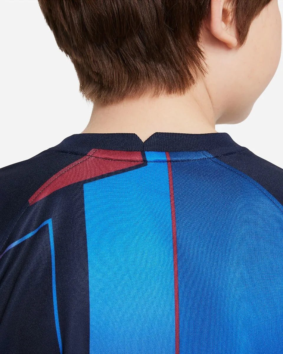 Nike 2021-22 Barcelona Youth Pre-Match SS Jersey - Soar-Obsidian - Image 4