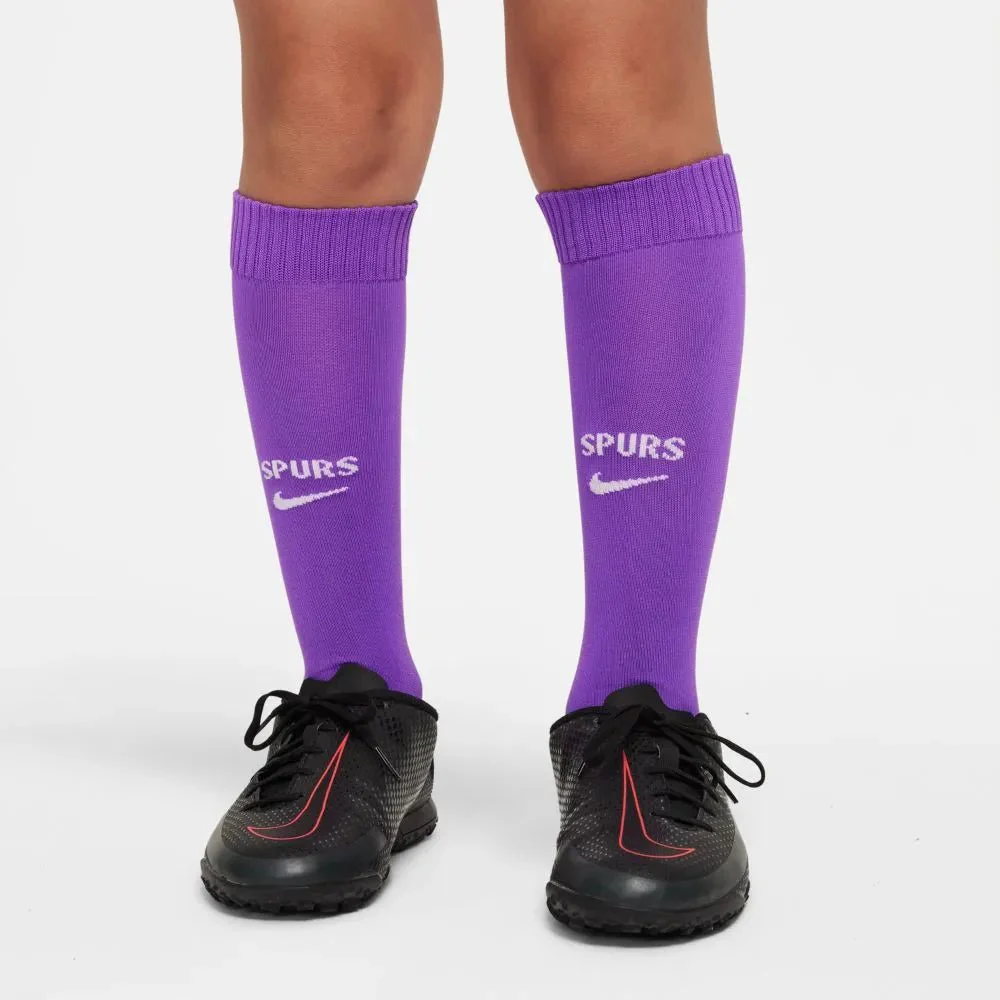 Nike 2021-22 Tottenham Little Kids Third Kit - Wild Berry - Image 10