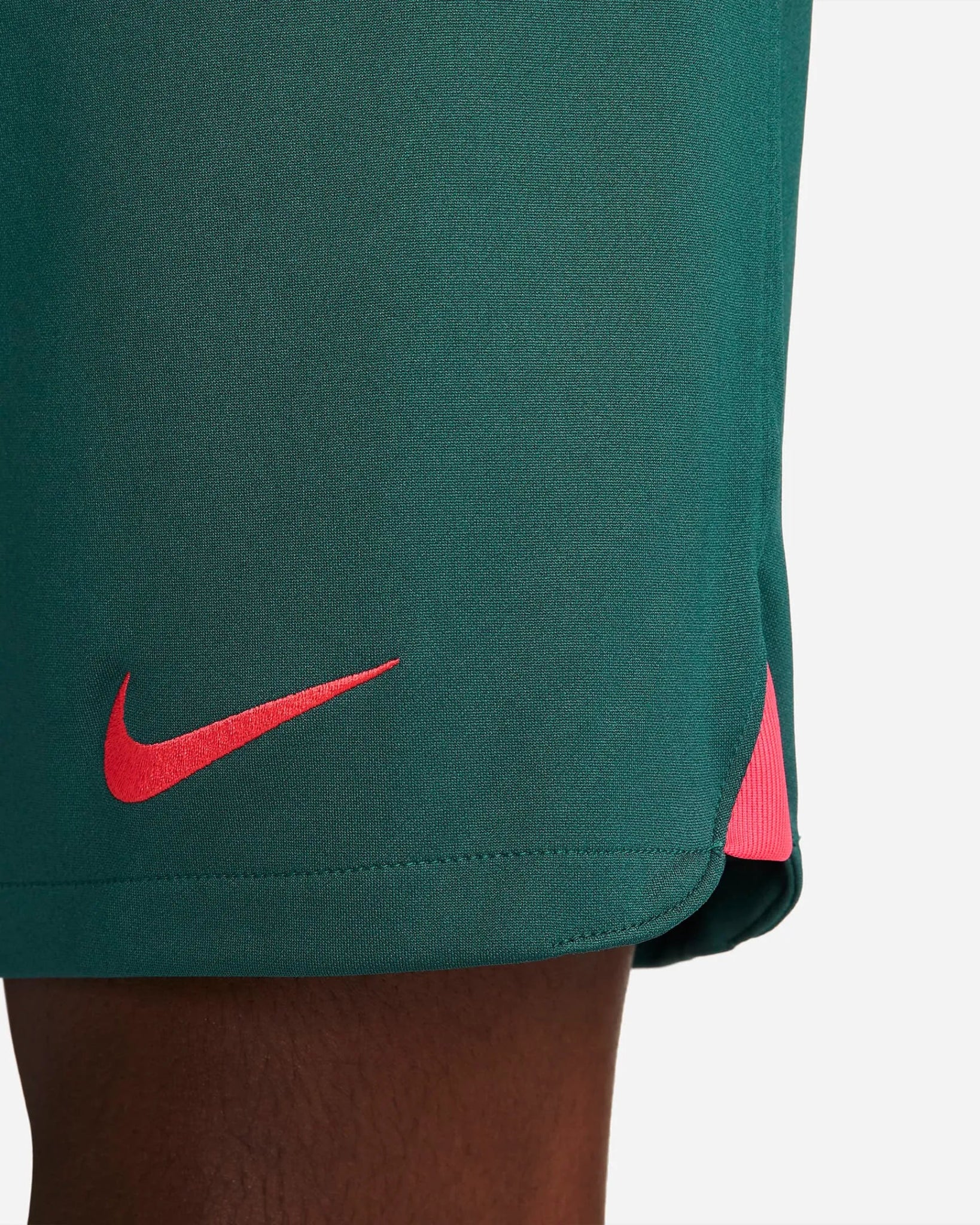 Nike 2022-23 Liverpool Men's Stadium Third Shorts - Image 5