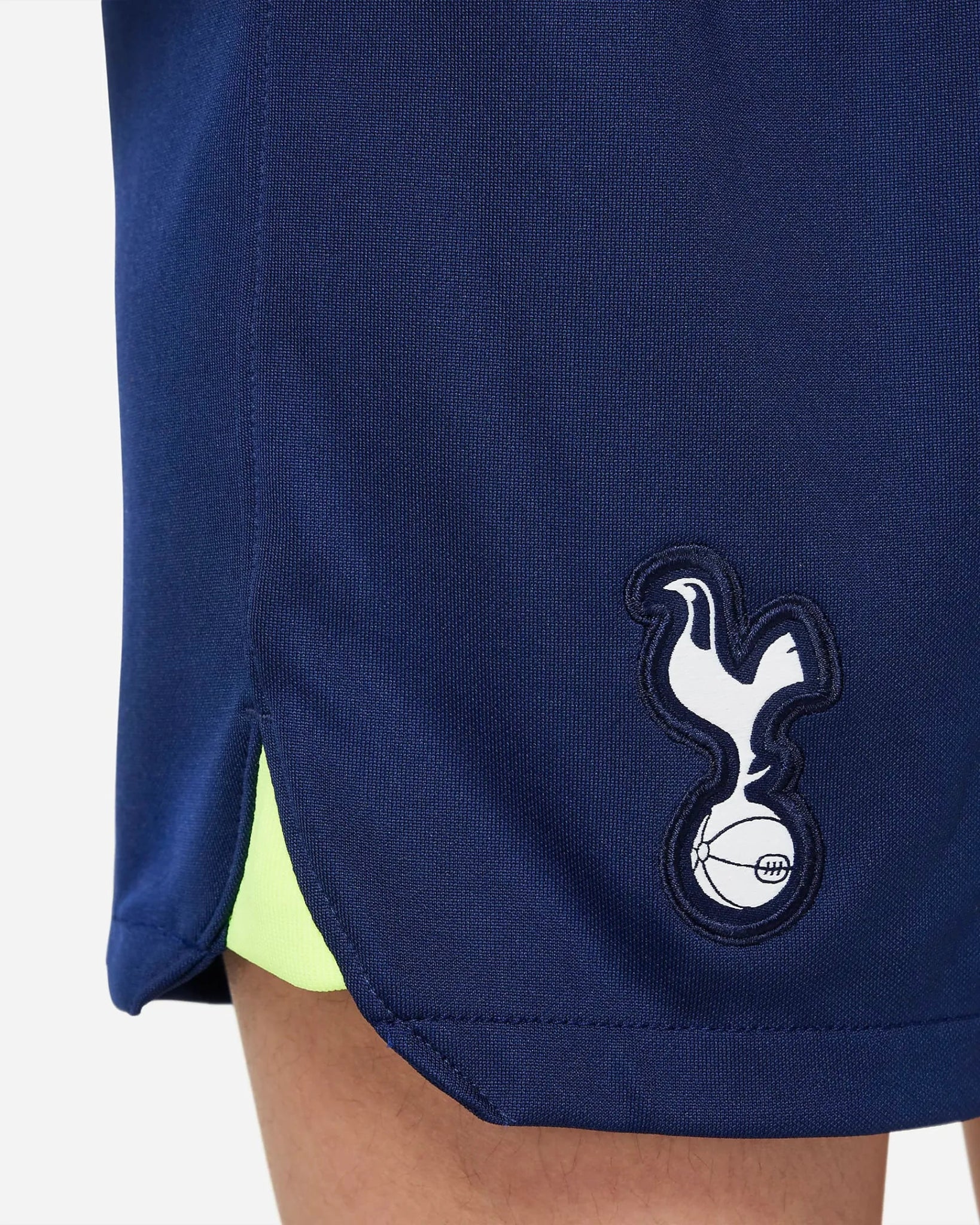 Nike 2022-23 Tottenham Hotspur Home Kids' Mini Kit - White-Binary Blue - Image 5