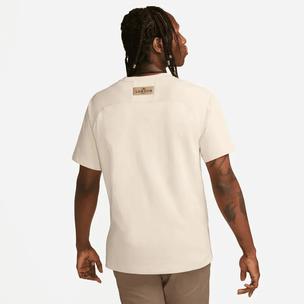 Nike 2023-24 Chelsea Men's Short-Sleeve Travel Top - Image 2