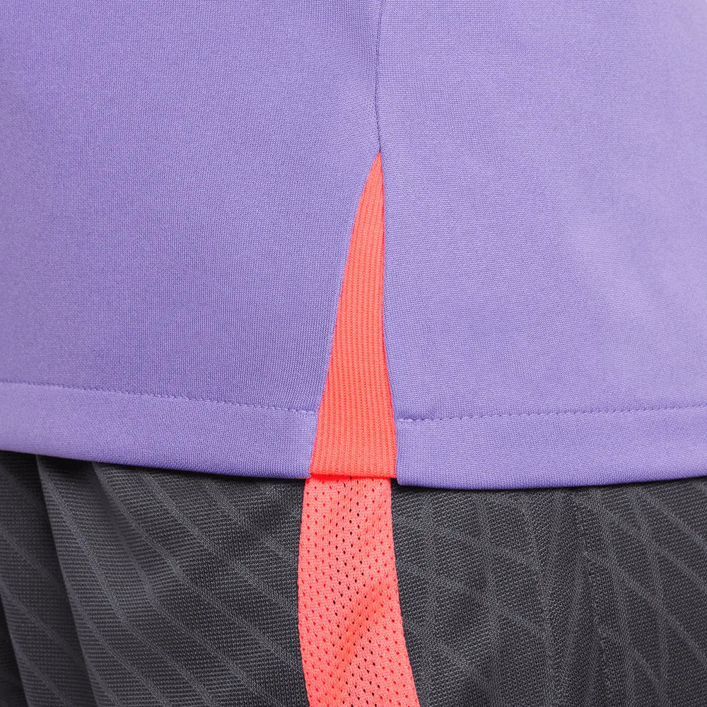 Nike 2023-24 Liverpool Youth Strike Training Jersey - Image 5