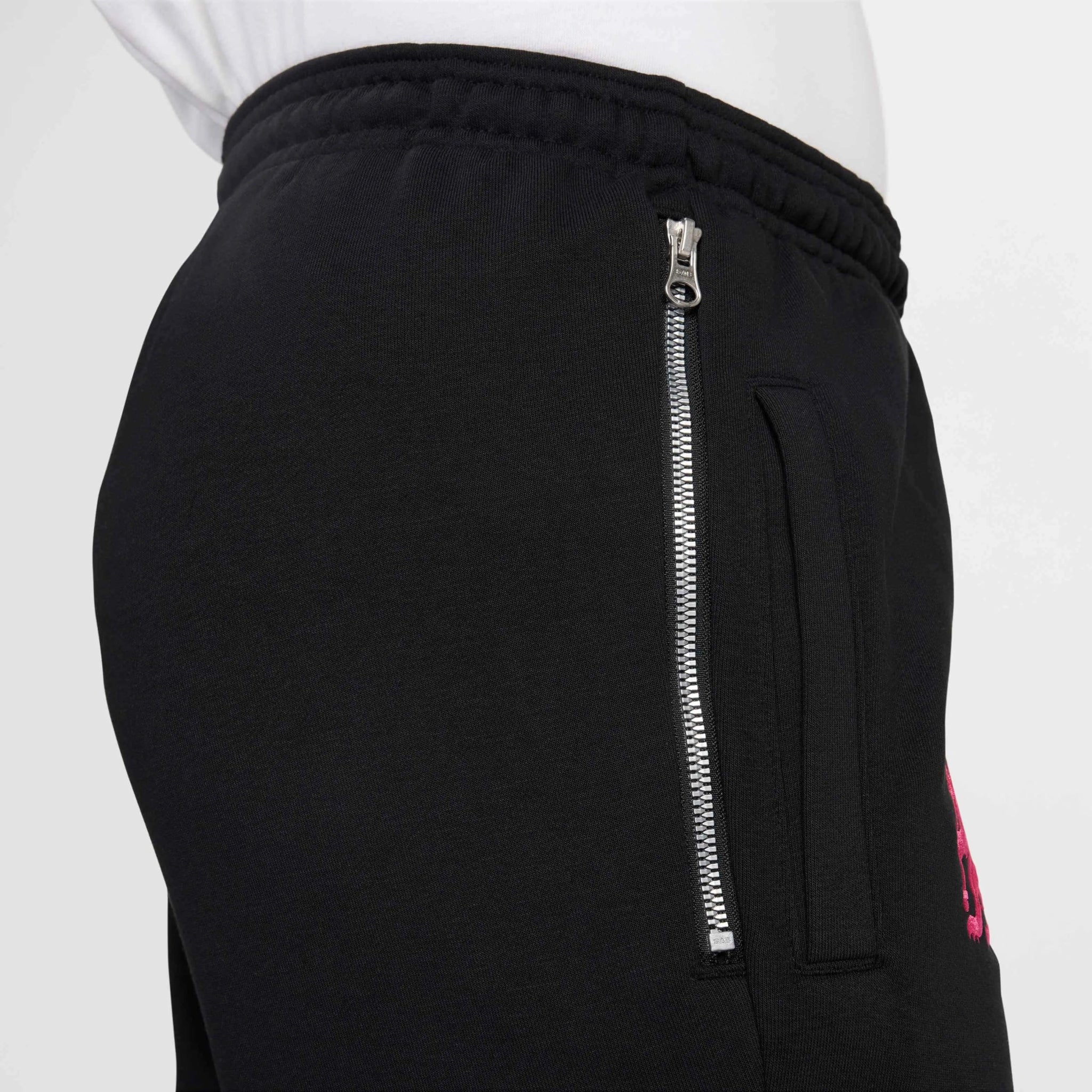 Nike 2024-25 Chelsea Men's Tapered Pants - Image 4