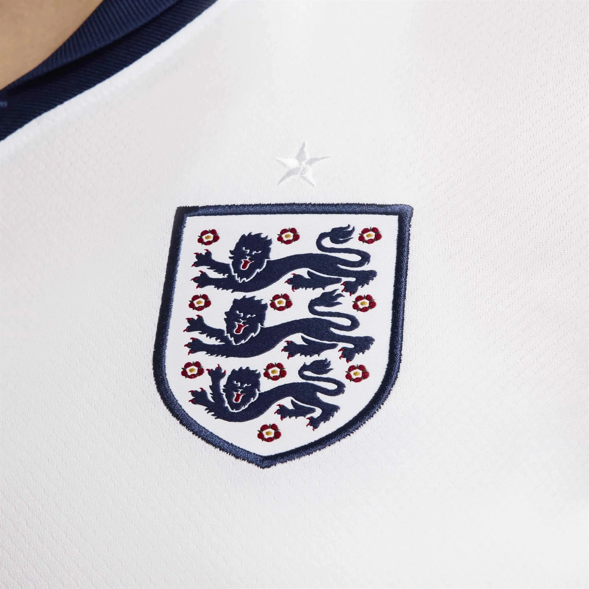 Nike 2024-25 England Women's Stadium Home Jersey - Image 8