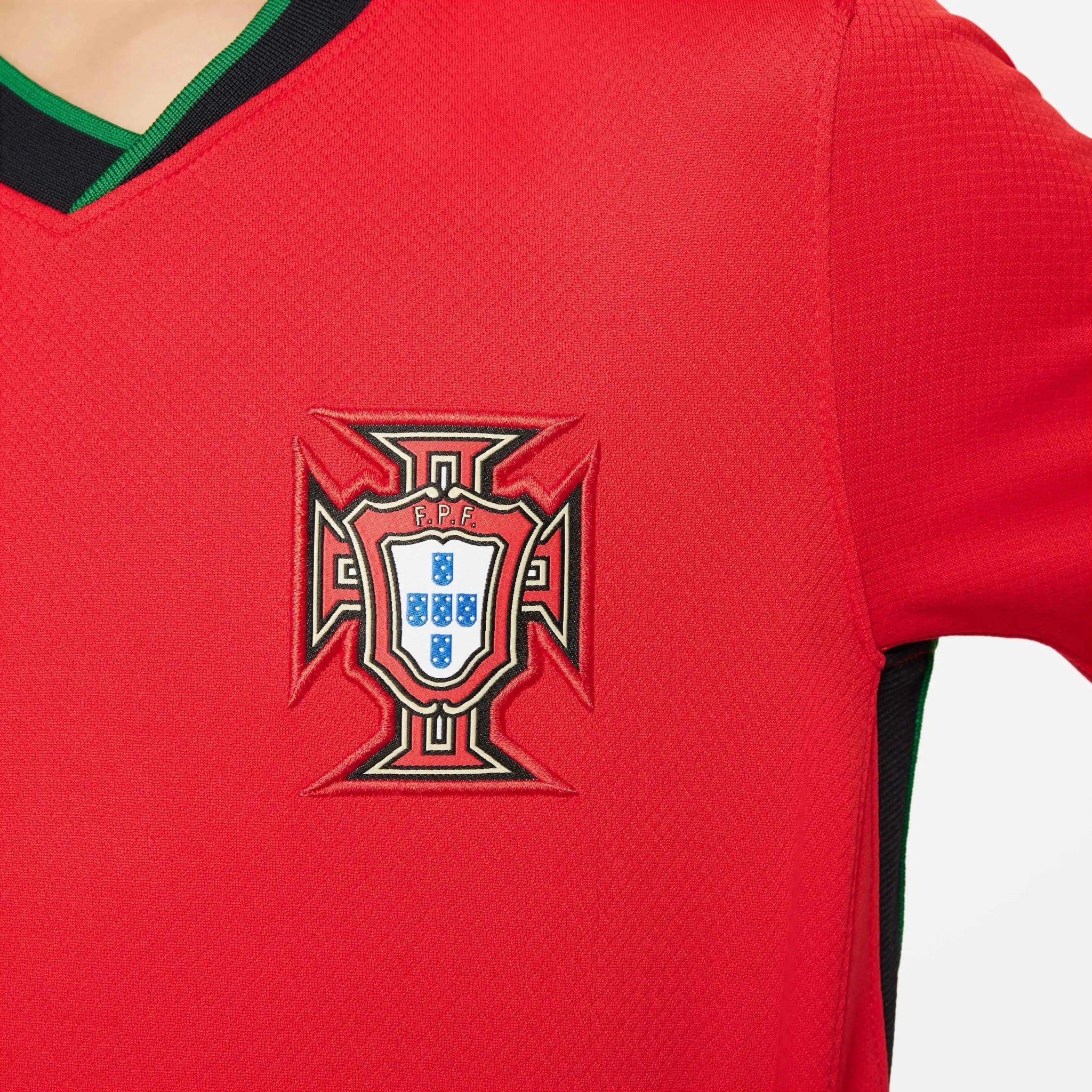 Nike 2024-25 Portugal Youth Stadium Home Jersey - Image 7