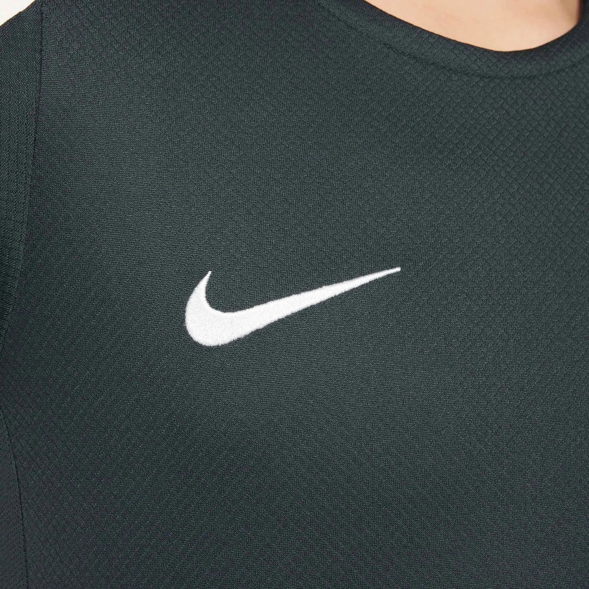 Nike 2025-2026 Chelsea Youth Dri-Fit Strike Top - Image 5