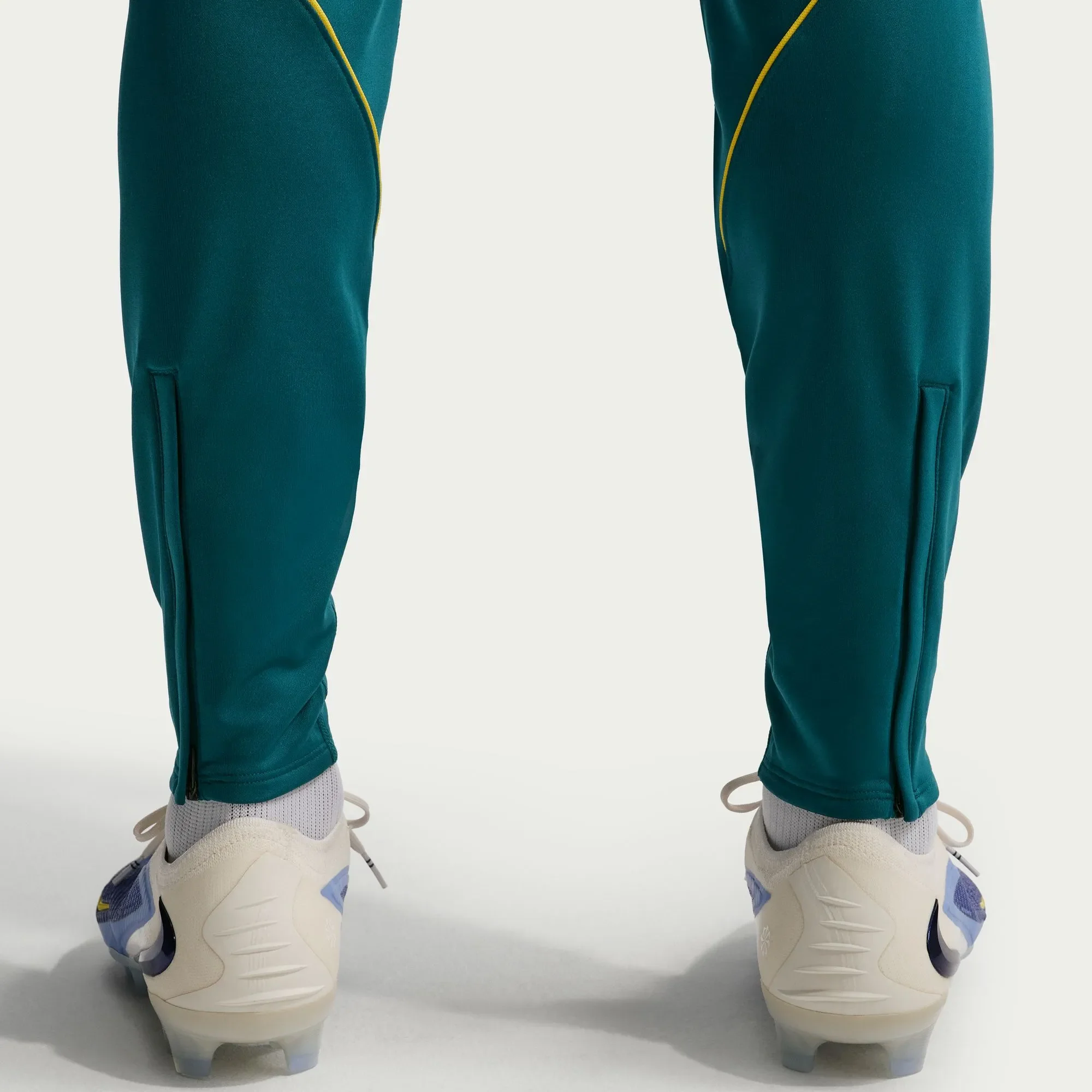 Nike 2026 Brazil Men's Strike KPZ Pants - Image 6