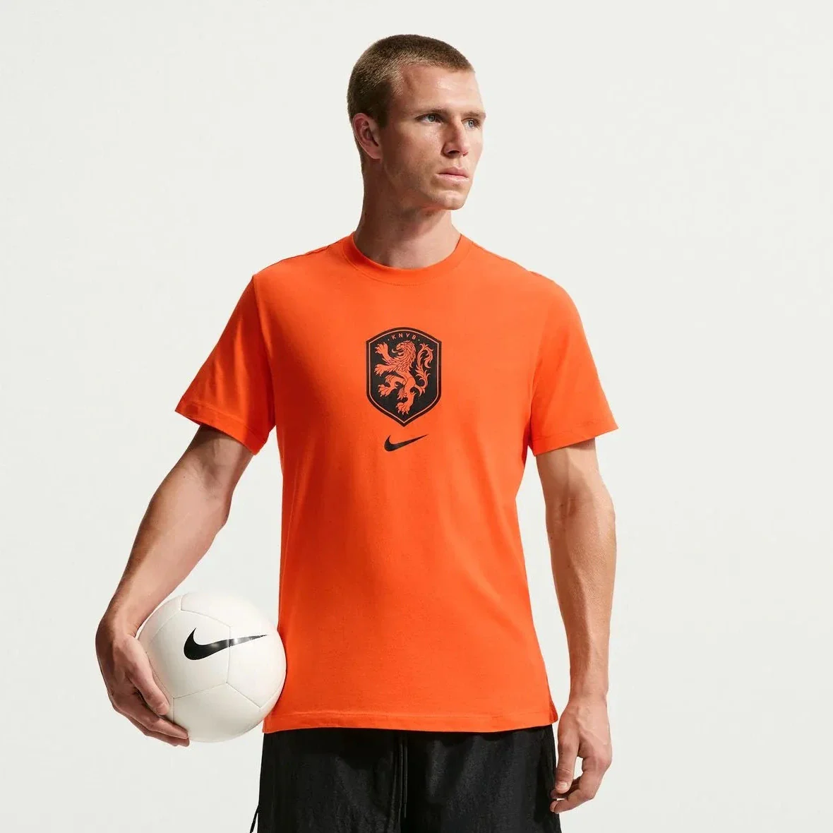 Nike 2026 Netherlands Men's Crest Tee