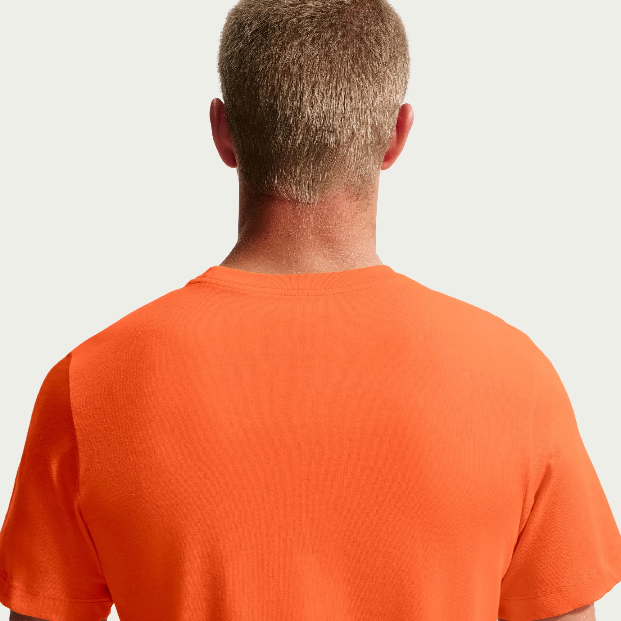 Nike 2026 Netherlands Men's Crest Tee - Image 5