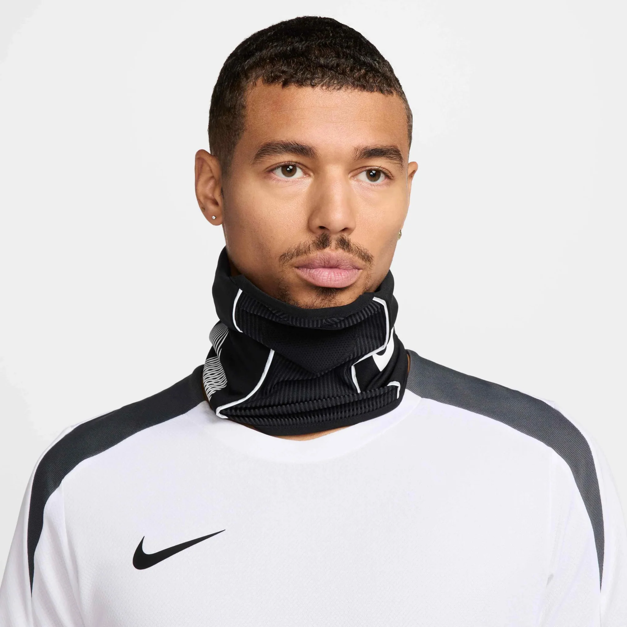 Nike Academy Dri-Fit Snood - Image 2
