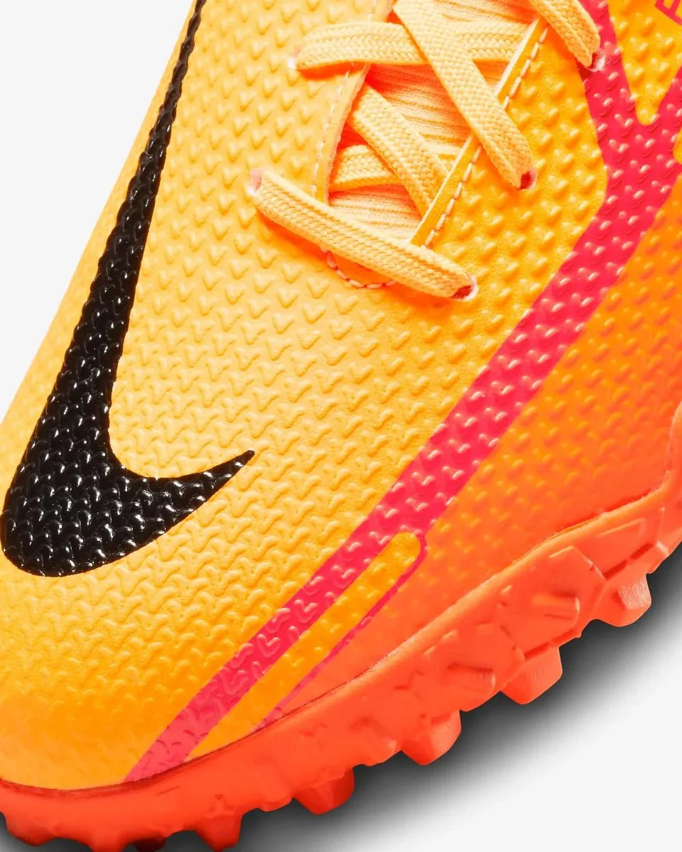 Nike Junior Phantom GT2 Academy DF TF - Laser Orange-Black - Image 7
