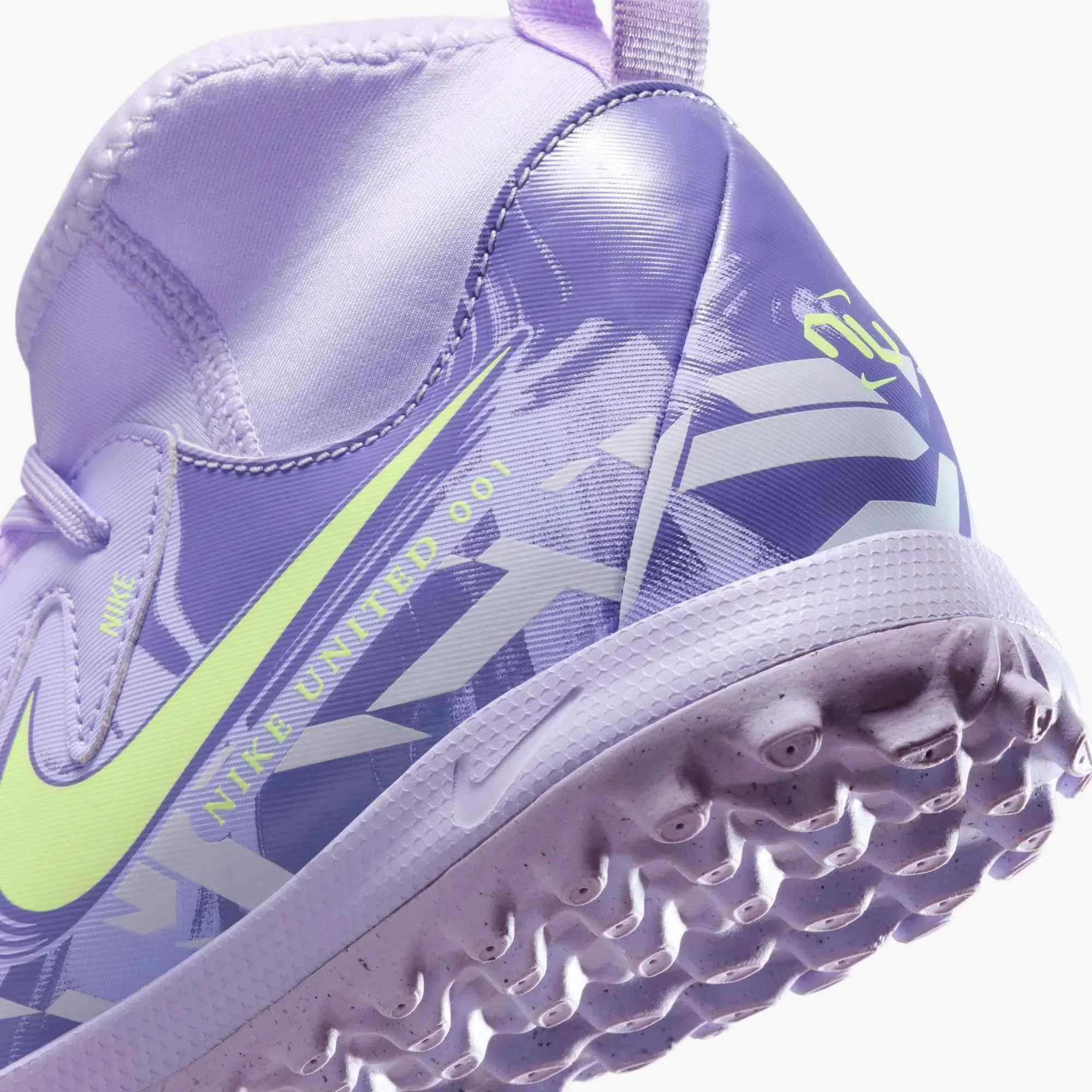 Nike Junior Phantom Luna II Academy NU1 Turf Soccer Shoes - United Pack (SP25) - Image 8
