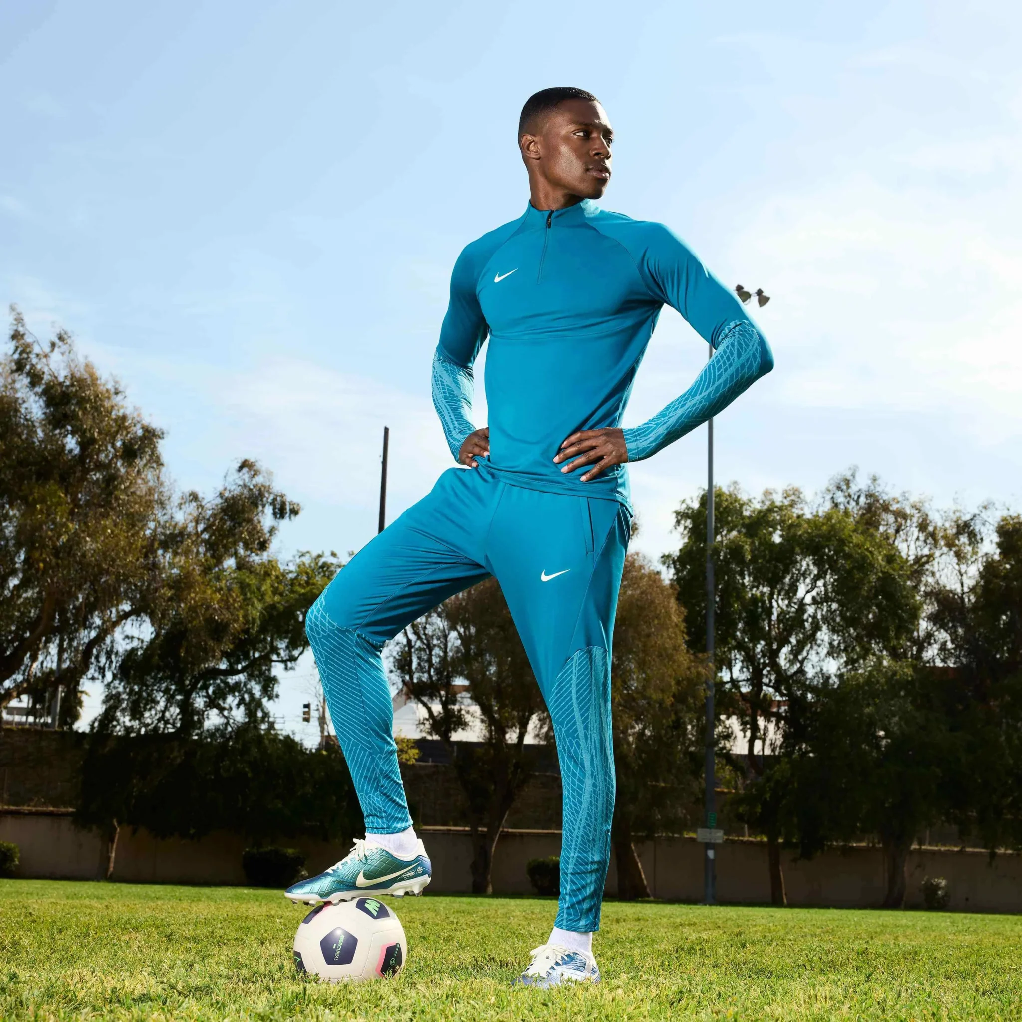 Nike Legend 10 Academy FG/MG - Tiempo Emerald Pack (SU24) - Image 5