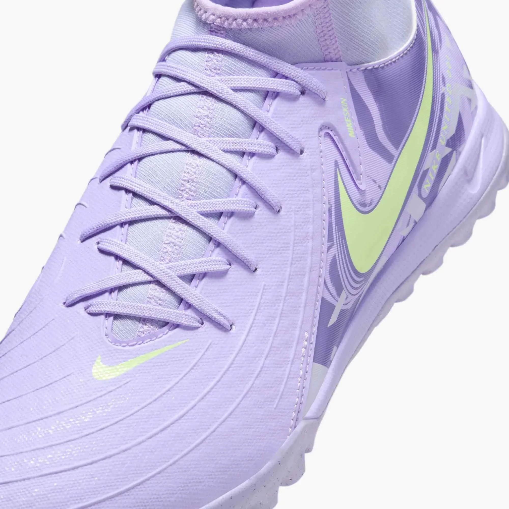 Nike Phantom Luna II Academy NU1 Turf Soccer Shoes - United Pack (SP25) - Image 8