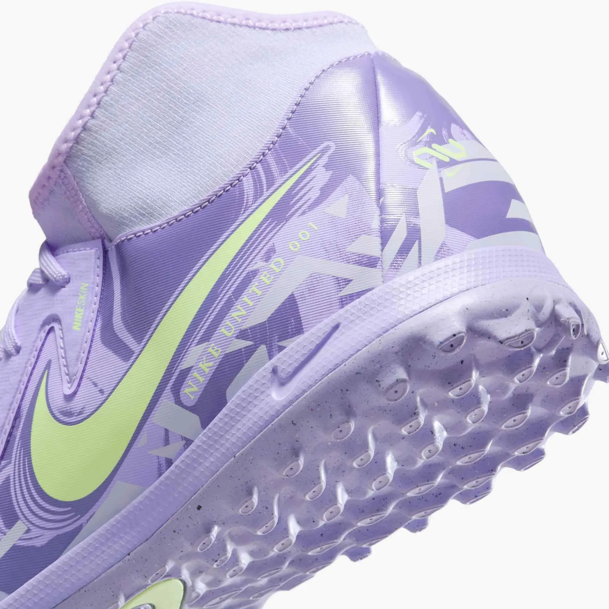 Nike Phantom Luna II Academy NU1 Turf Soccer Shoes - United Pack (SP25) - Image 9