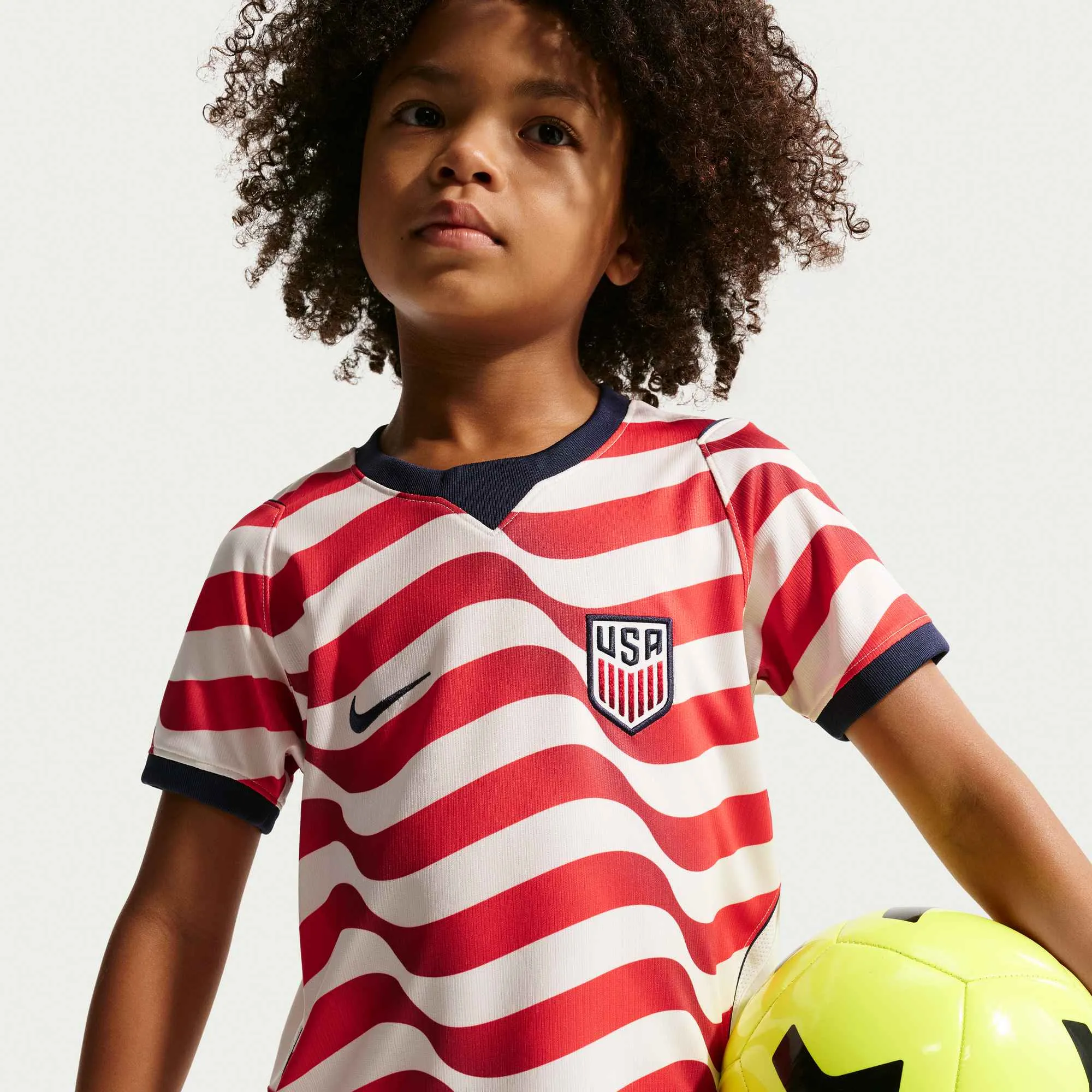 Nike 2026 USMNT Little Kid's Stadium Home Kit - Image 4