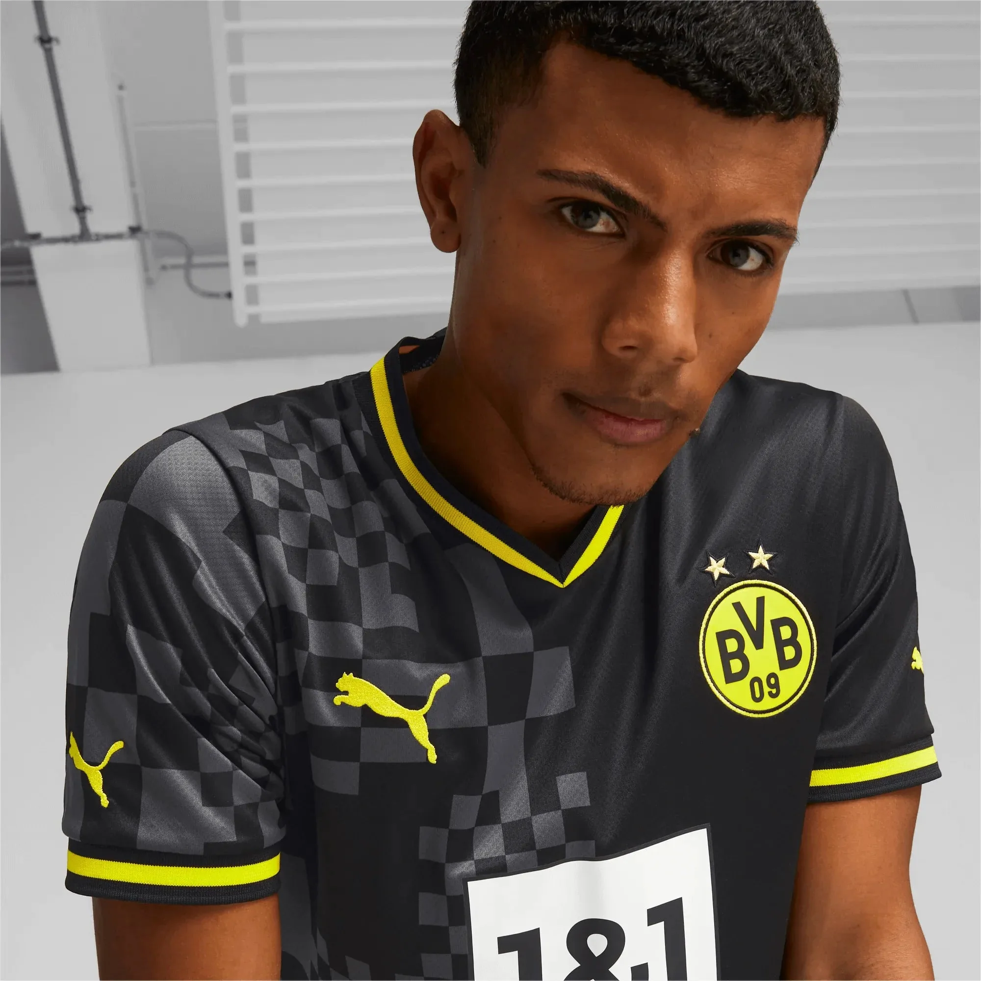 Puma 2022-23 Borussia Dortmund Away Jersey - Black-Asphalt - Image 5
